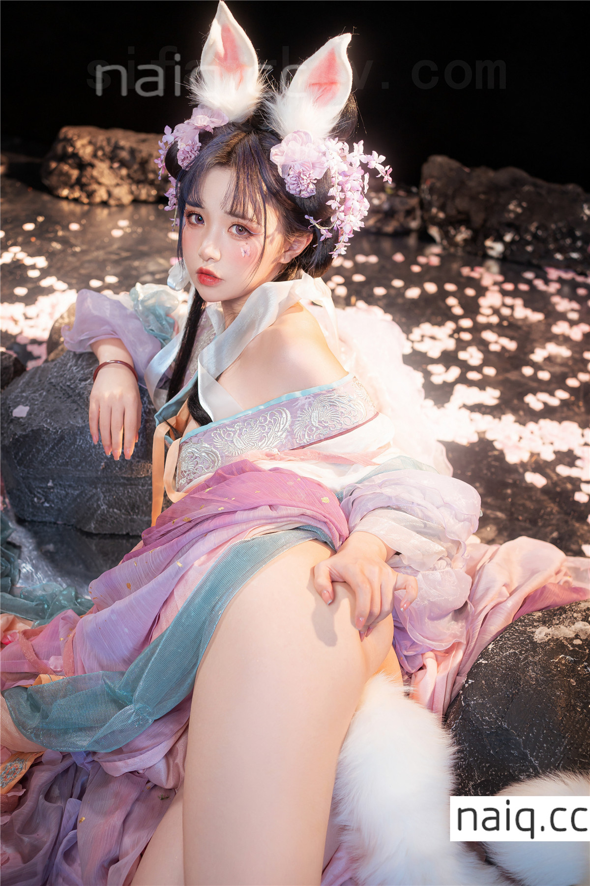 爆机少女喵小吉 - 荷花池 [65P3V-1.08GB] - 奶圈