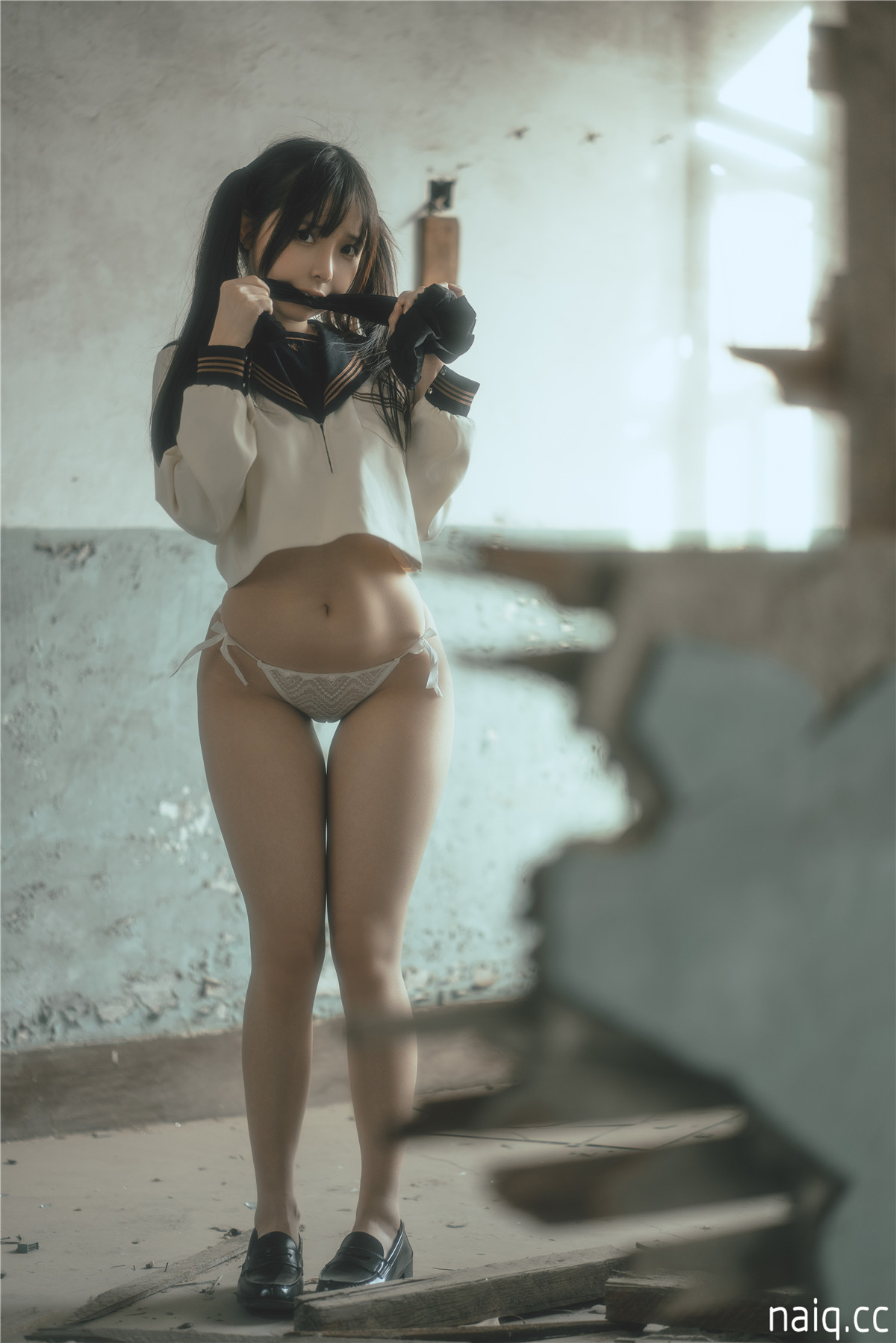 六味帝皇酱 - 废墟JK [52P-777MB] - 奶圈