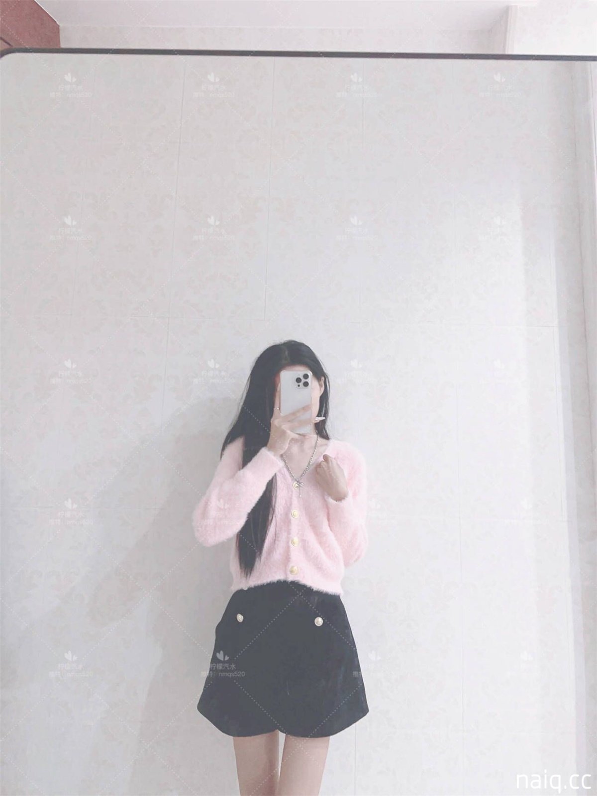 骨感美白皙女神 柠檬汽水 私拍~各种代表性裸舞私处展示 [142P21V-2.11G] - 奶圈