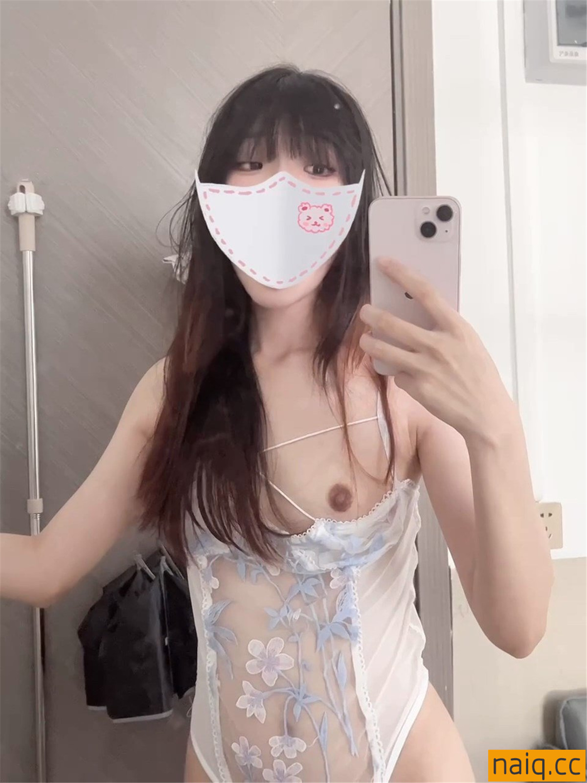 奶圈naiq.cc-001.mp4_snapshot_00.05_[2023.10.02_23.29.30]
