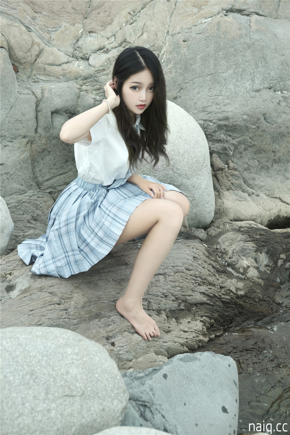 eloise软软 - 河边JK [58P-375MB] - 奶圈