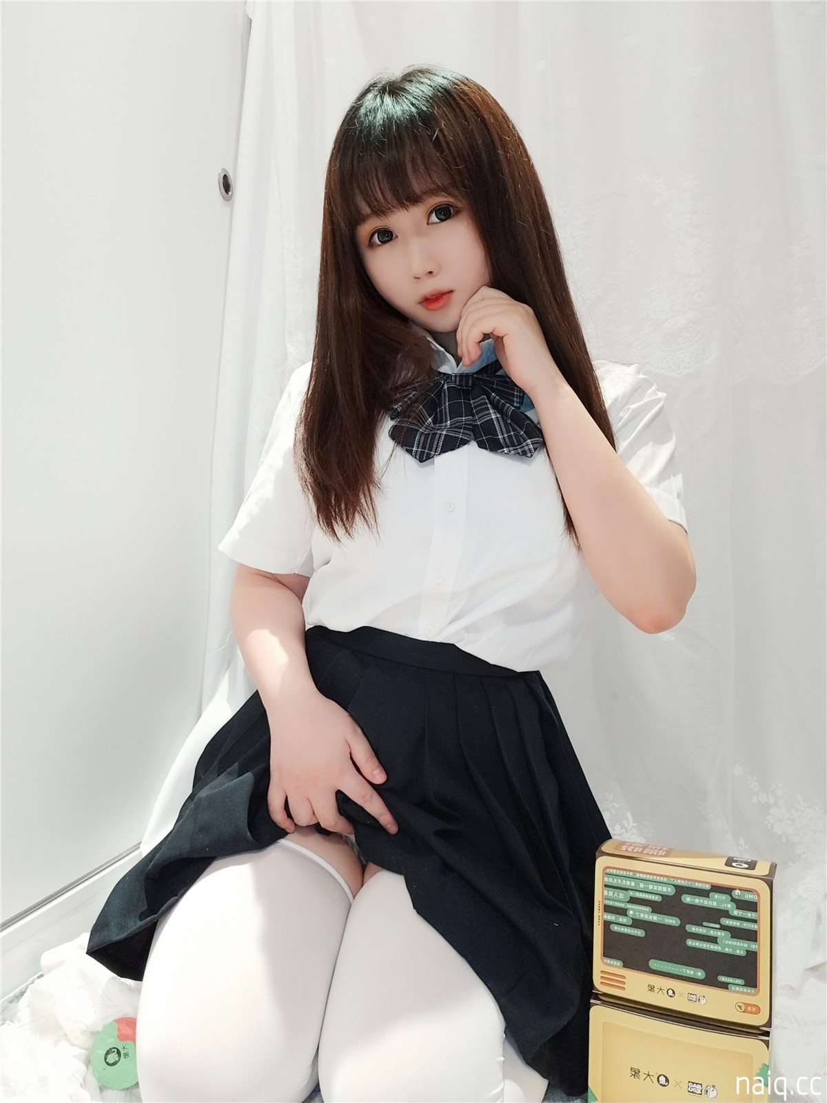 是依酱吖 - JK捆绑 [20P-44MB] - 奶圈