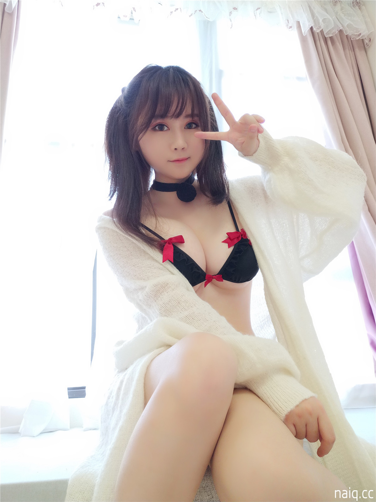 是依酱吖 - 黑色情趣内衣 [28P-47MB] - 奶圈