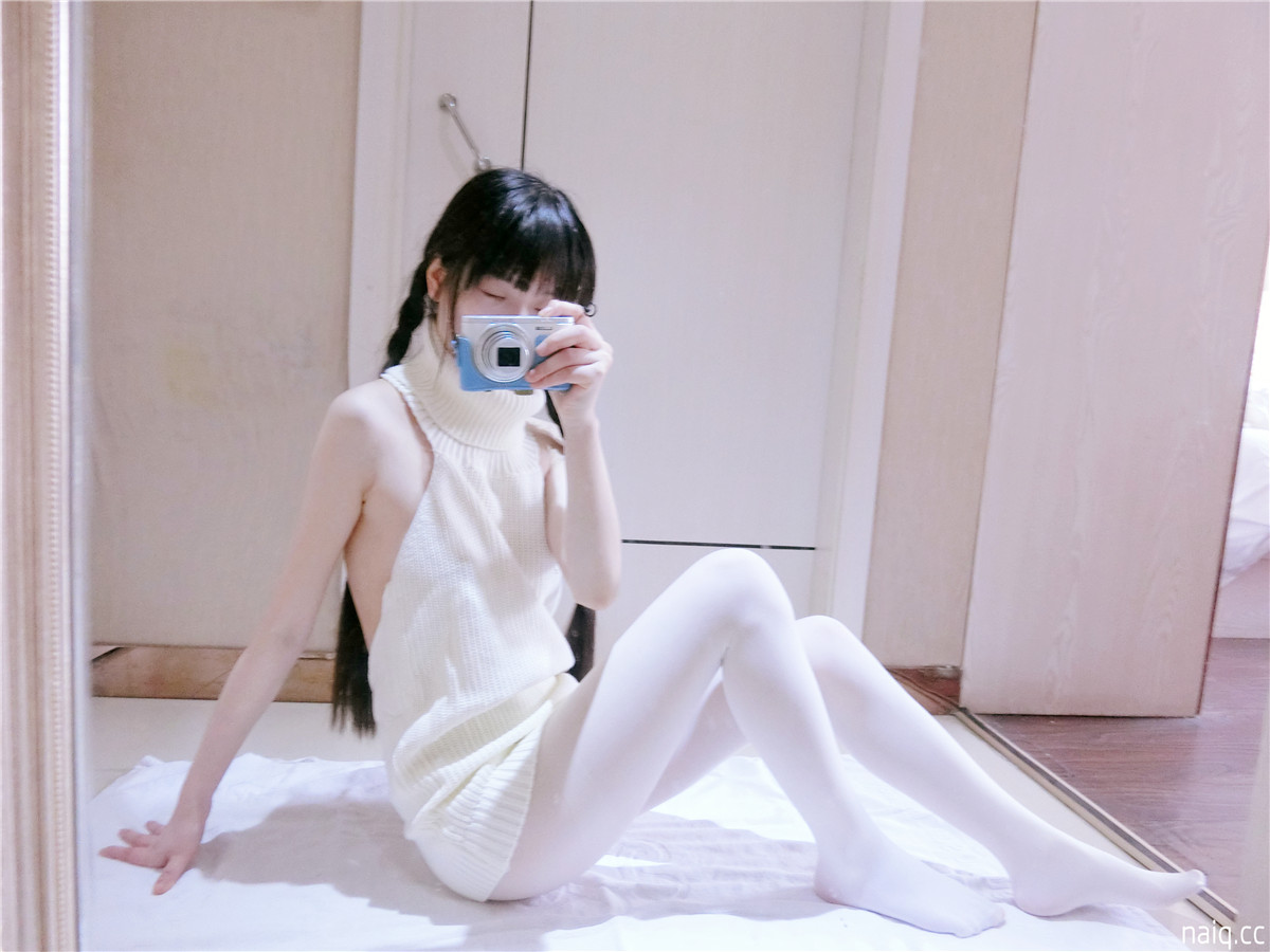 西尔酱 - 露背毛衣 [77P-572MB] - 奶圈