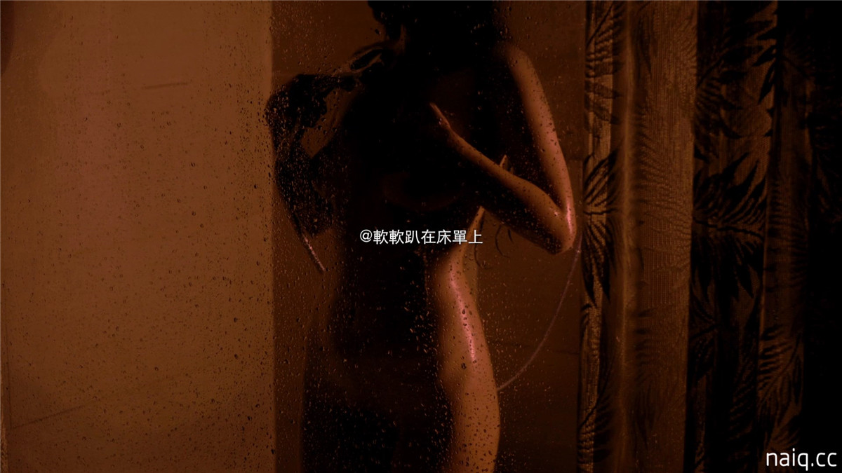 软软趴在床单上 - 浴室洗澡[2V-1.06GB] - 奶圈