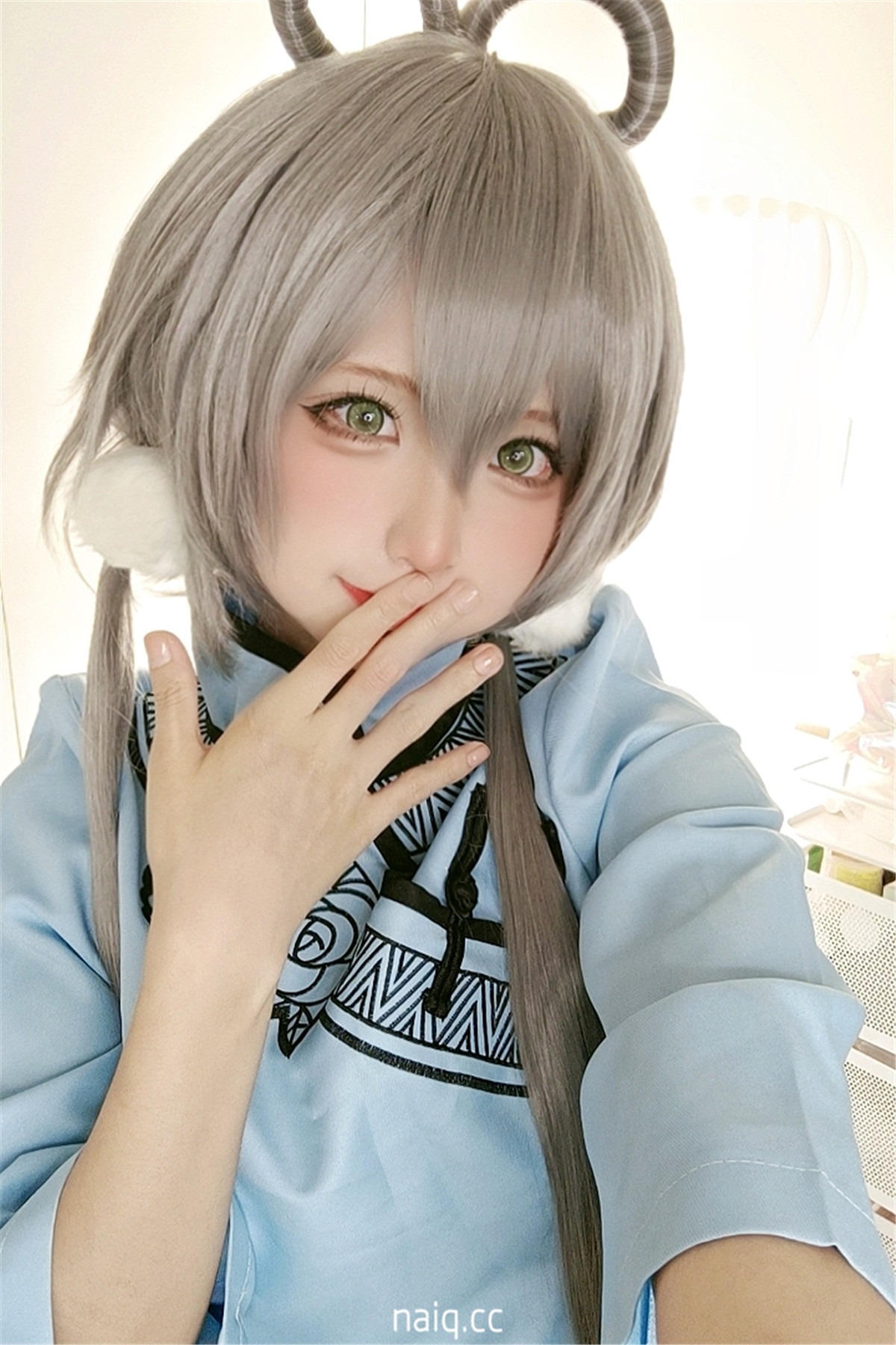 22