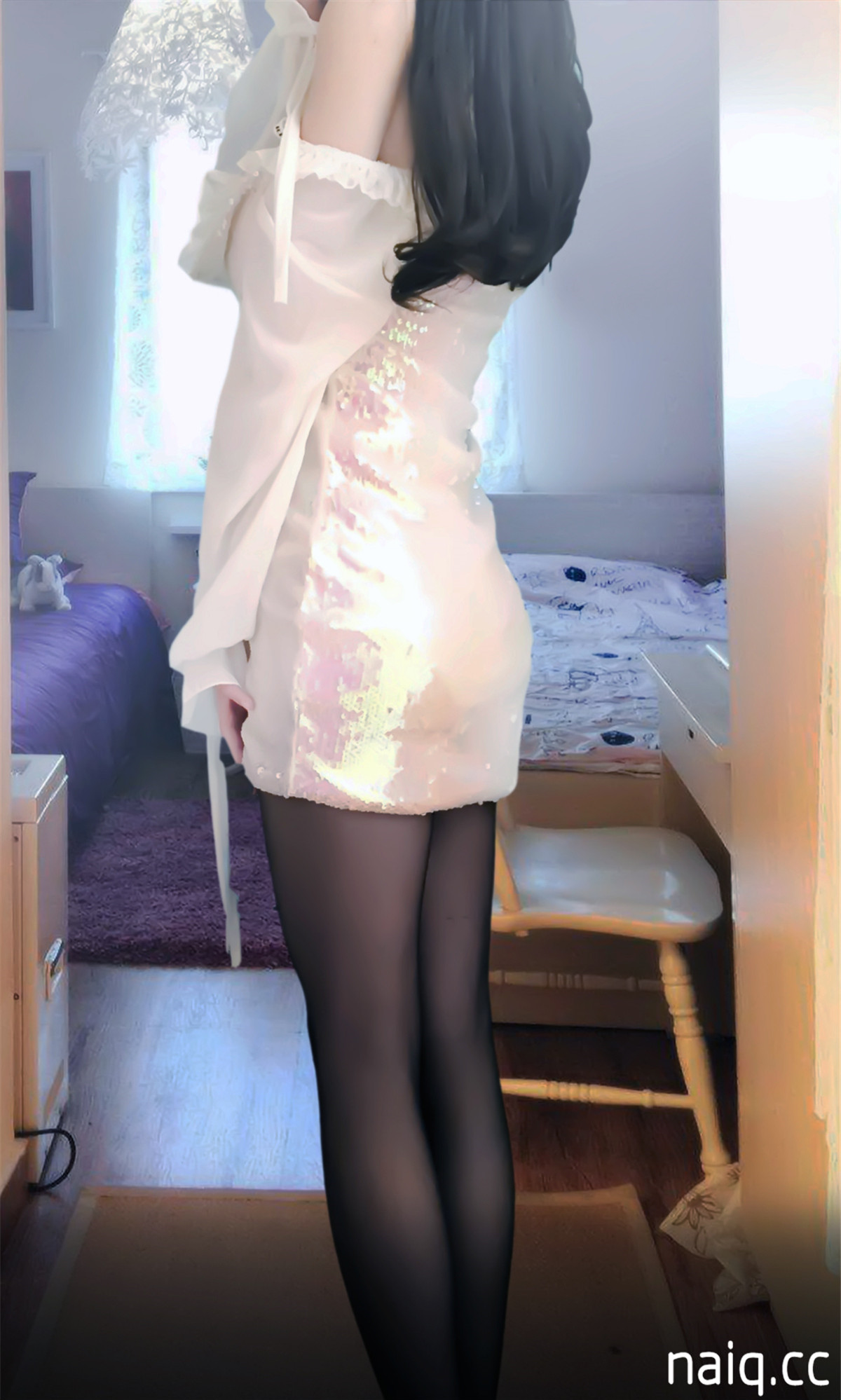 萌汁酱 - 网红少女萌汁 7分钟紫薇 [6P1V-181MB] - 奶圈