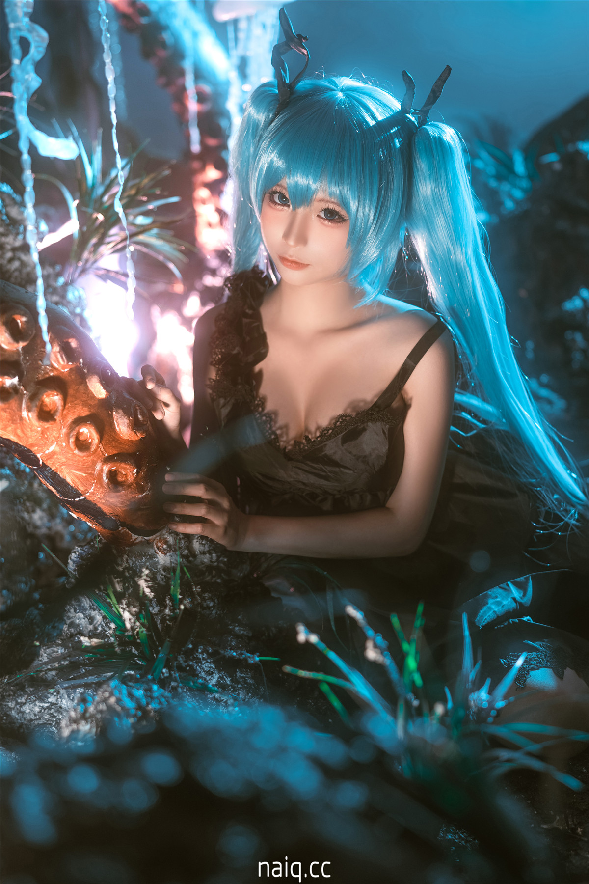 7