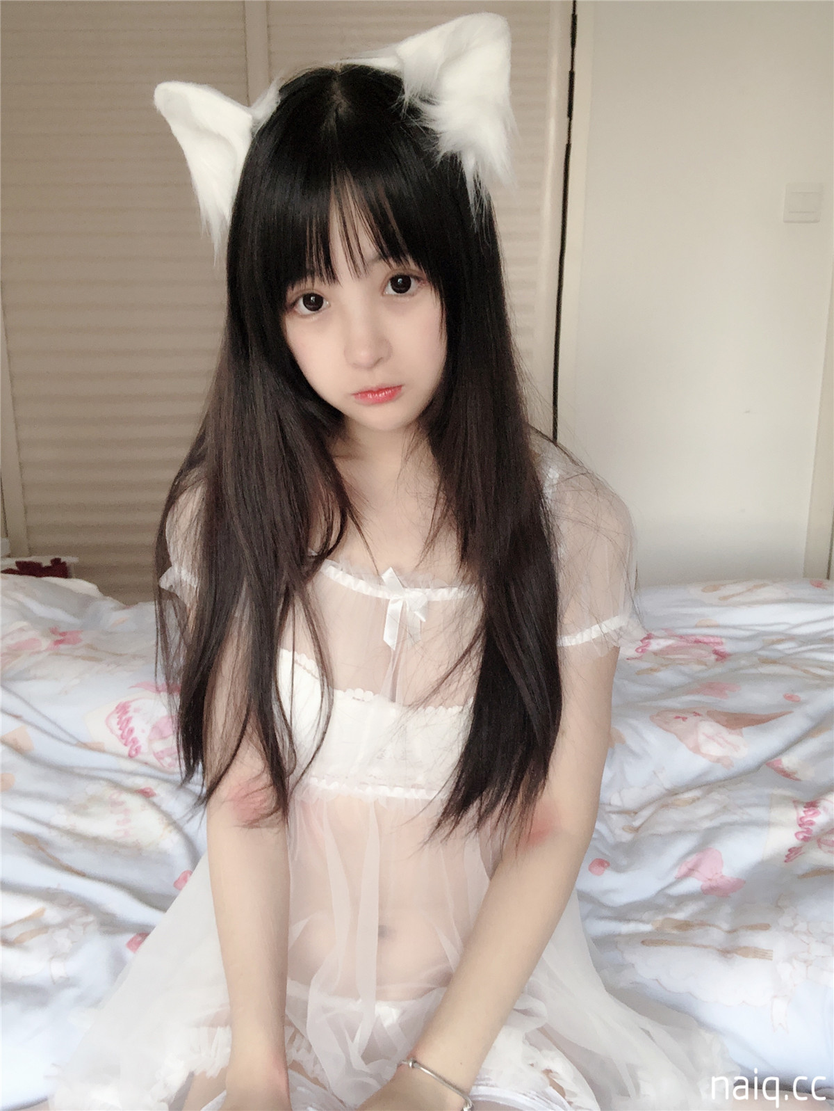 23