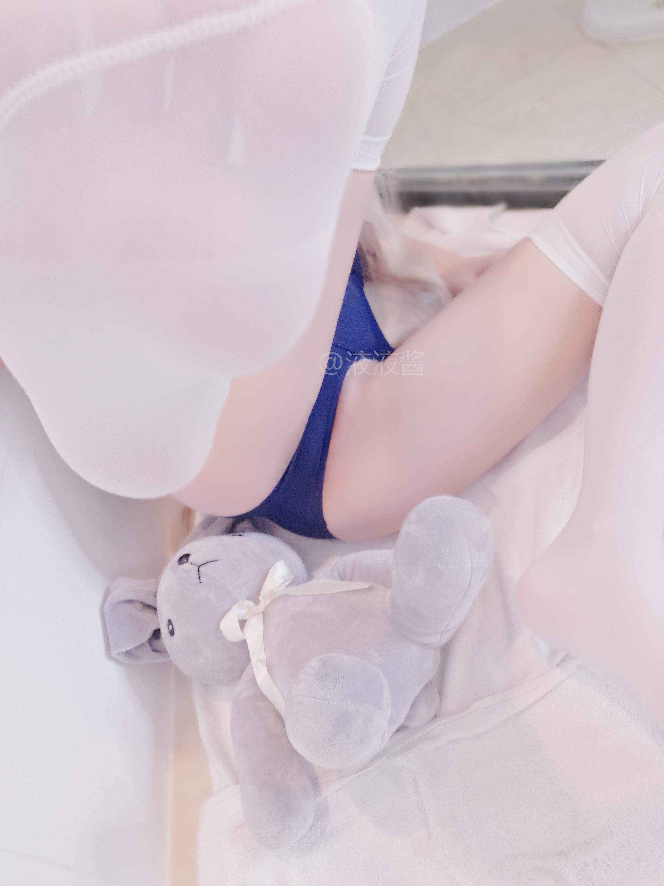 萝莉液液酱YeYe - 穹妹死库水 [25P3V-57.1MB] - 奶圈