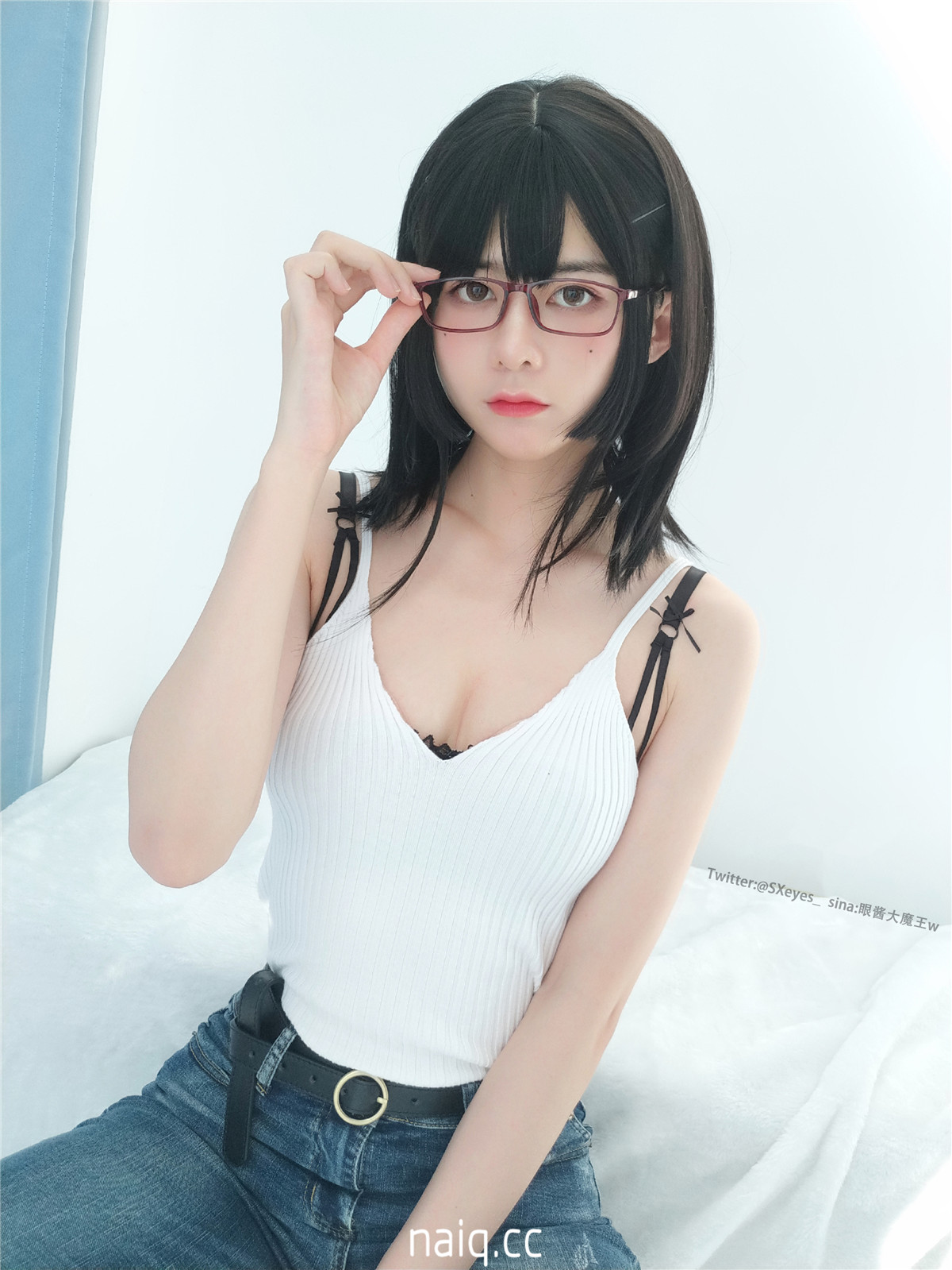 眼酱大魔王w - 牛仔裤 [32P-164MB] - 奶圈