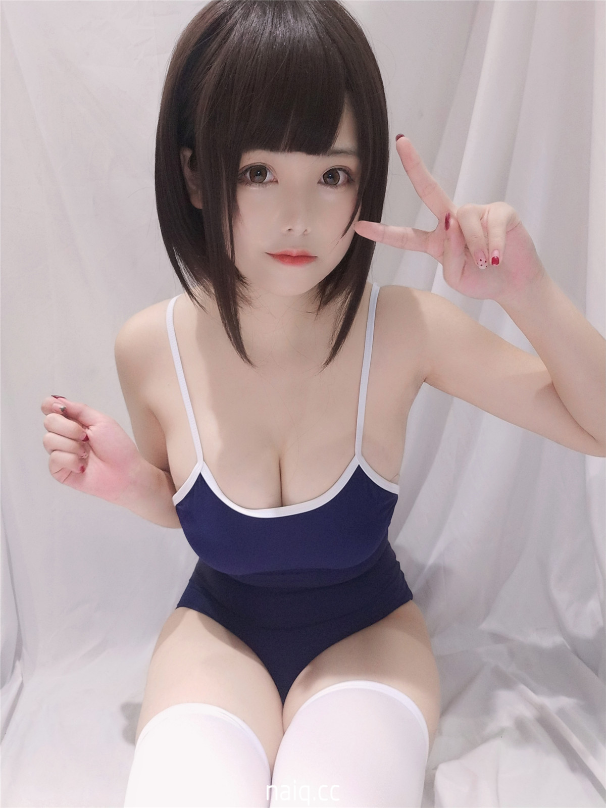 蜜汁猫裘 - jk少女死库水 [30P4V-256MB] - 奶圈