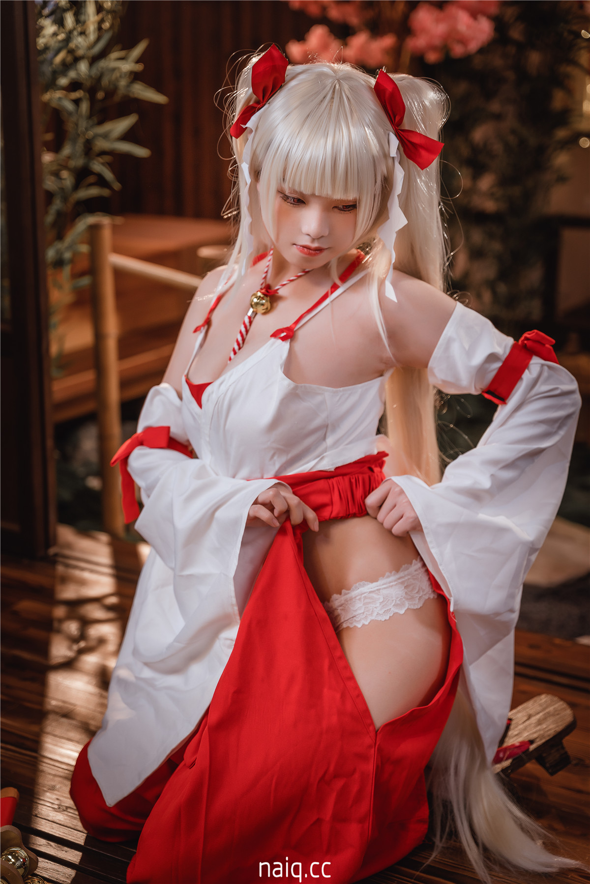 蜜汁猫裘 - 可畏巫女 [50P4V-2.28GB] - 奶圈