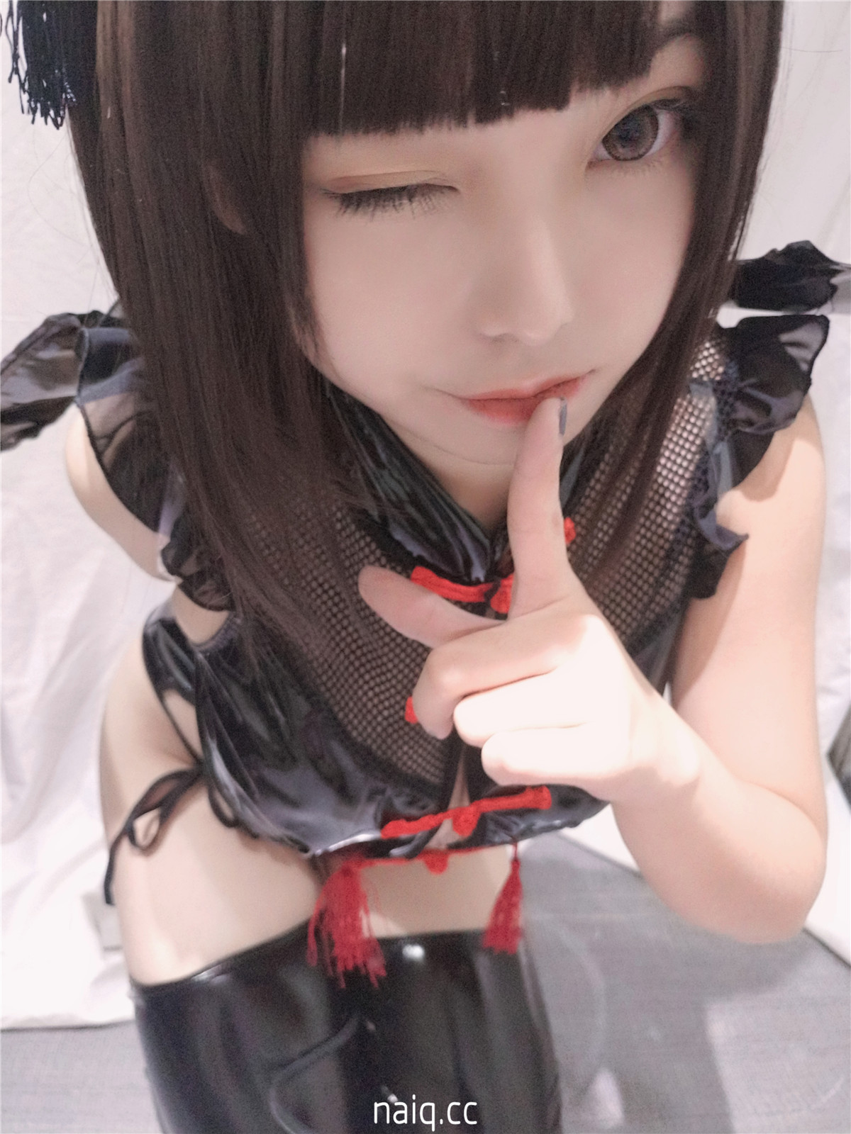 蜜汁猫裘 - 小恶魔自拍 [28P-59MB] - 奶圈