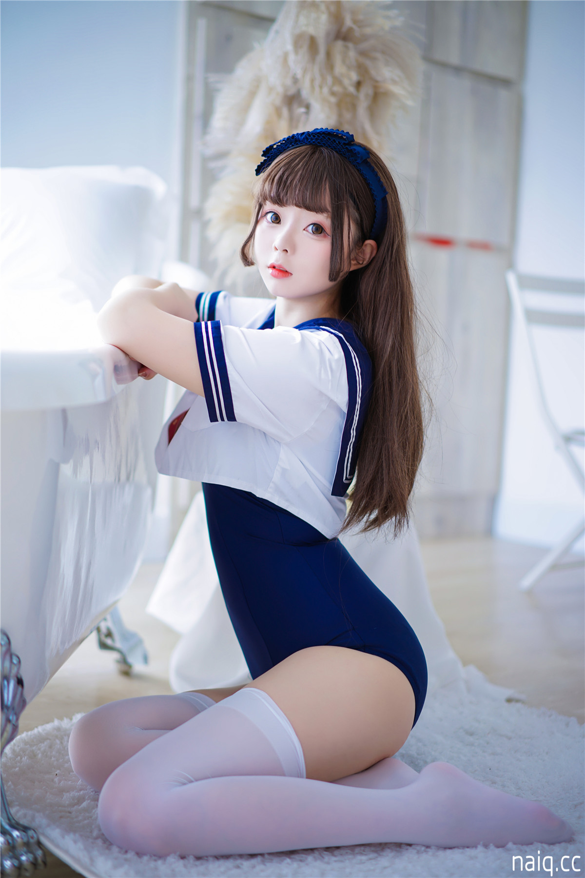 日奈娇 - 制服死库水 [40P-272MB] - 奶圈
