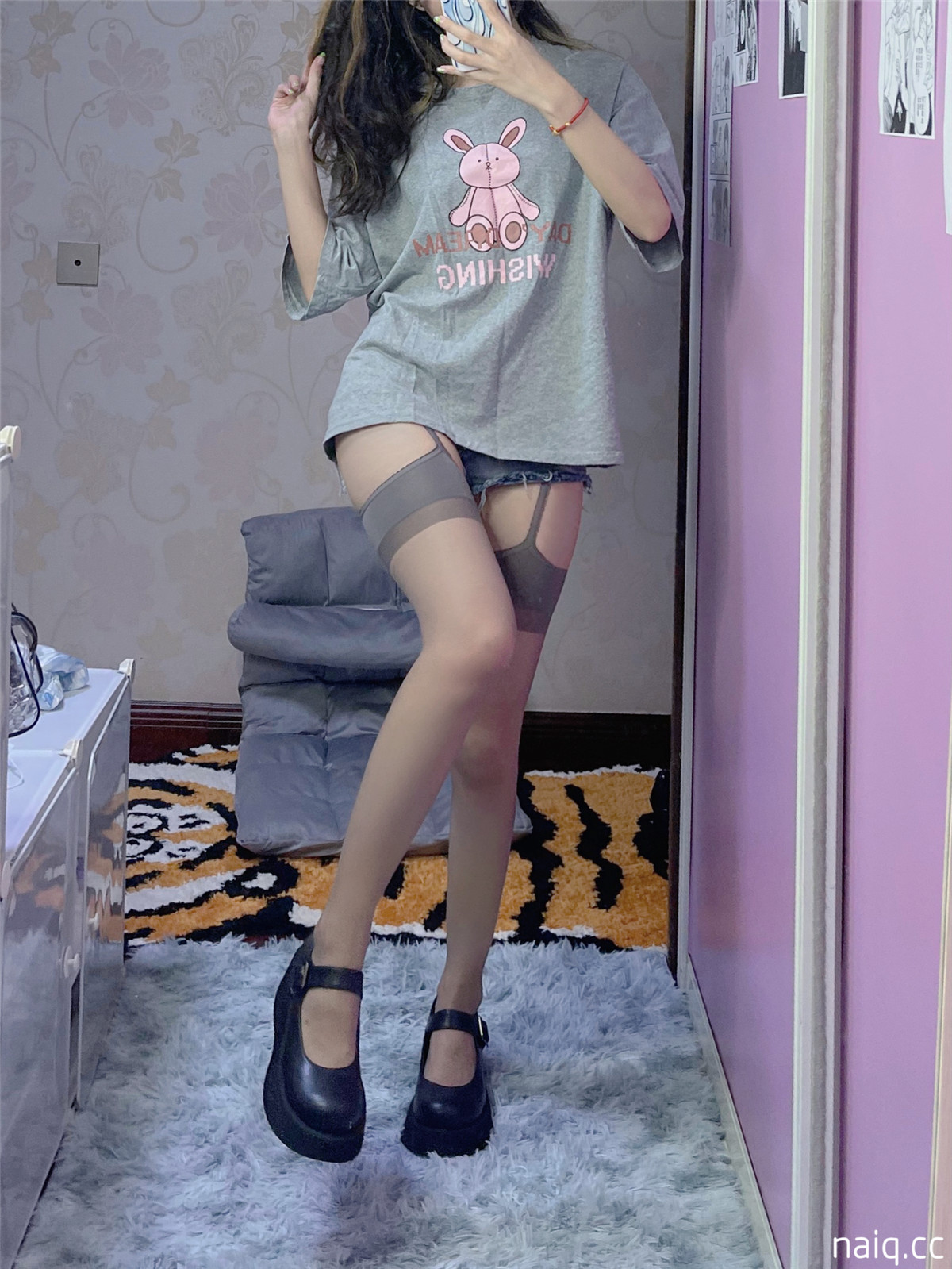 Kettoe - 灰丝吊带裤 [23P-96MB] - 奶圈