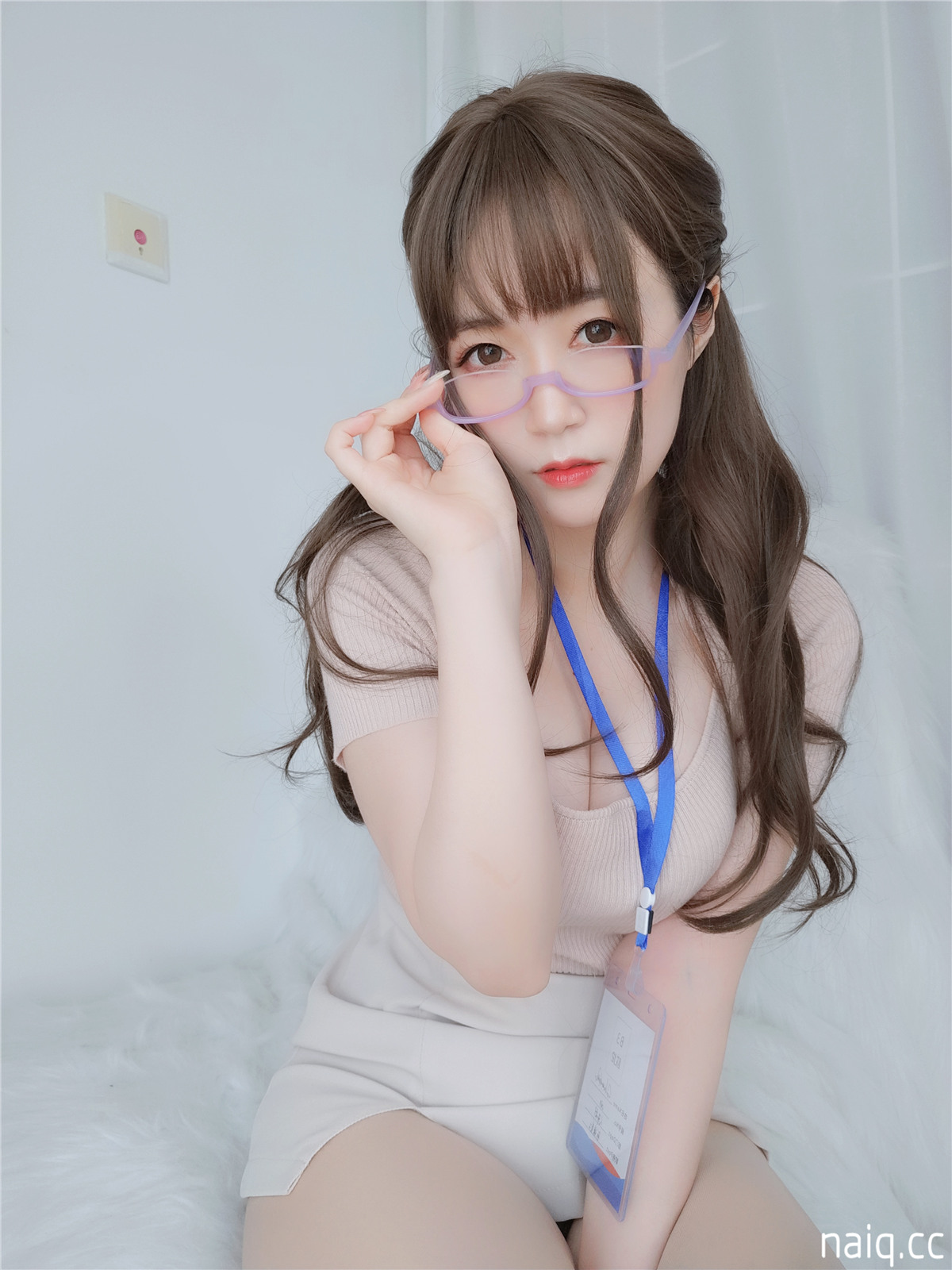 白银81 - 私人医生 [159P6V-1.03GB] - 奶圈