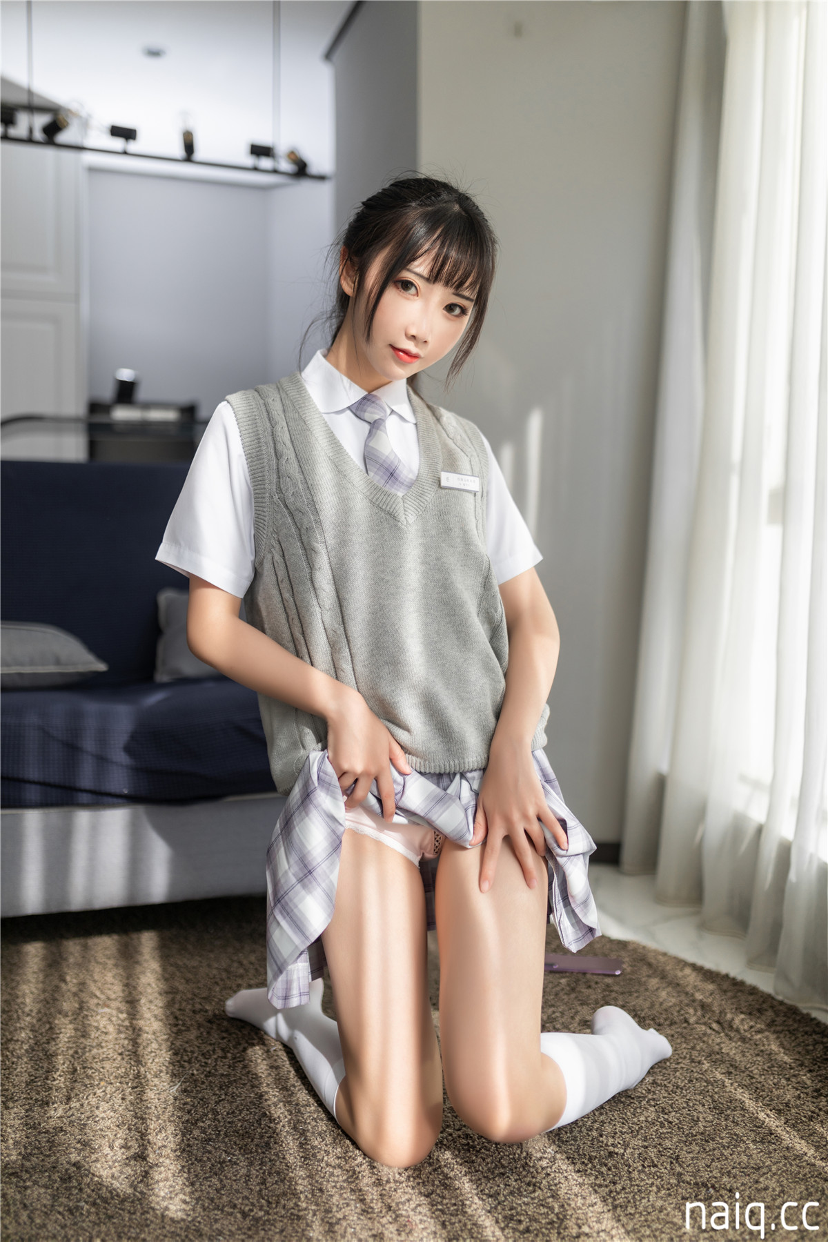 面饼仙儿 - 制服少女 [40P-537MB] - 奶圈