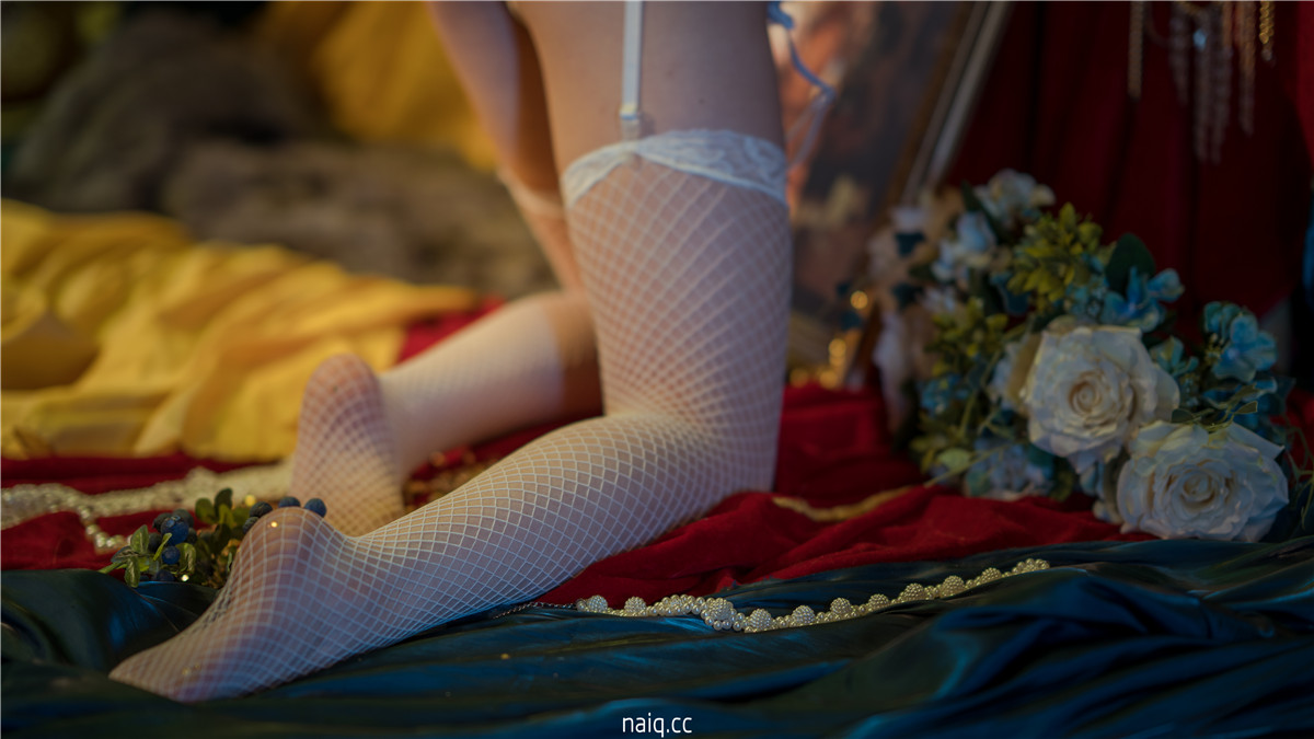 七月喵子 - 献上王的冠冕 [29P-215MB] - 奶圈