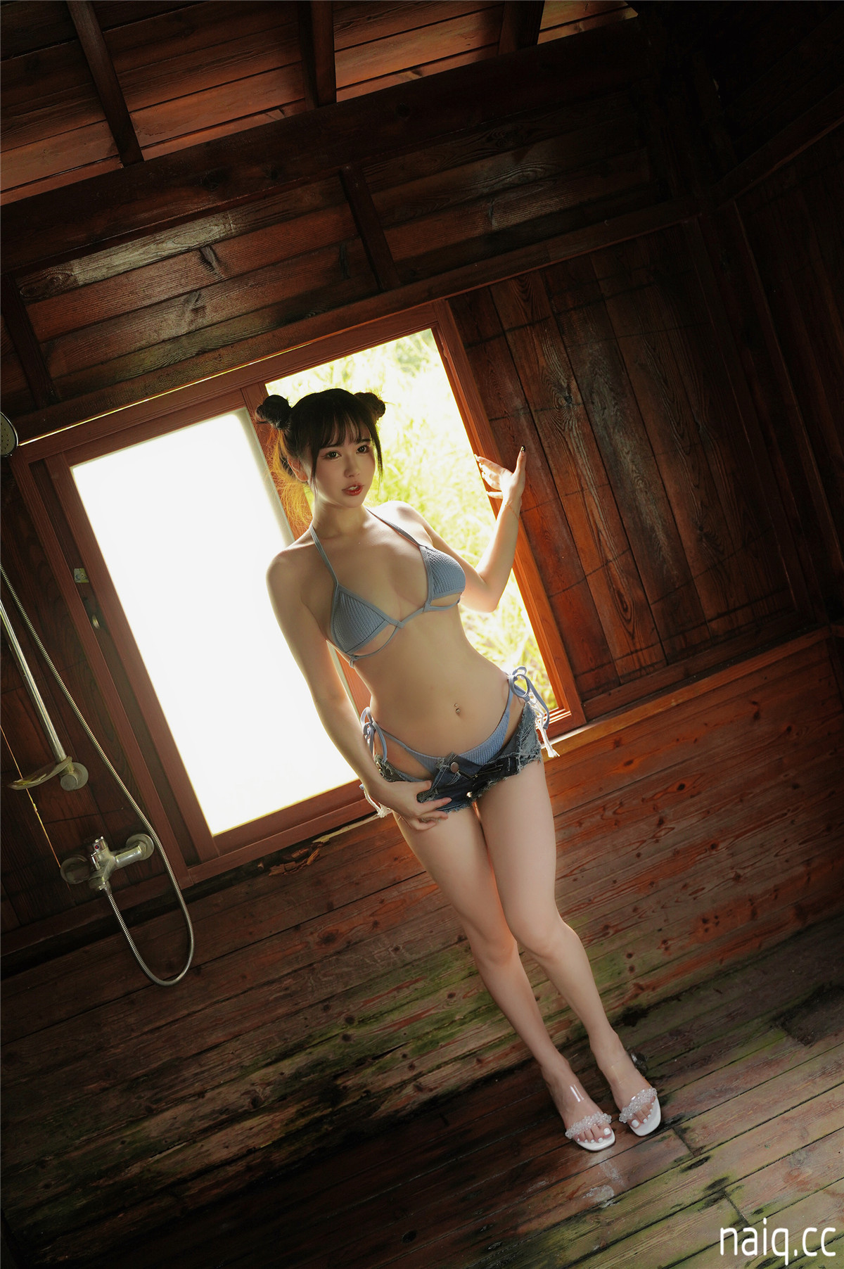 Tina很妖孽呀 - 蓝色比基尼 [60P1V-428MB] - 奶圈
