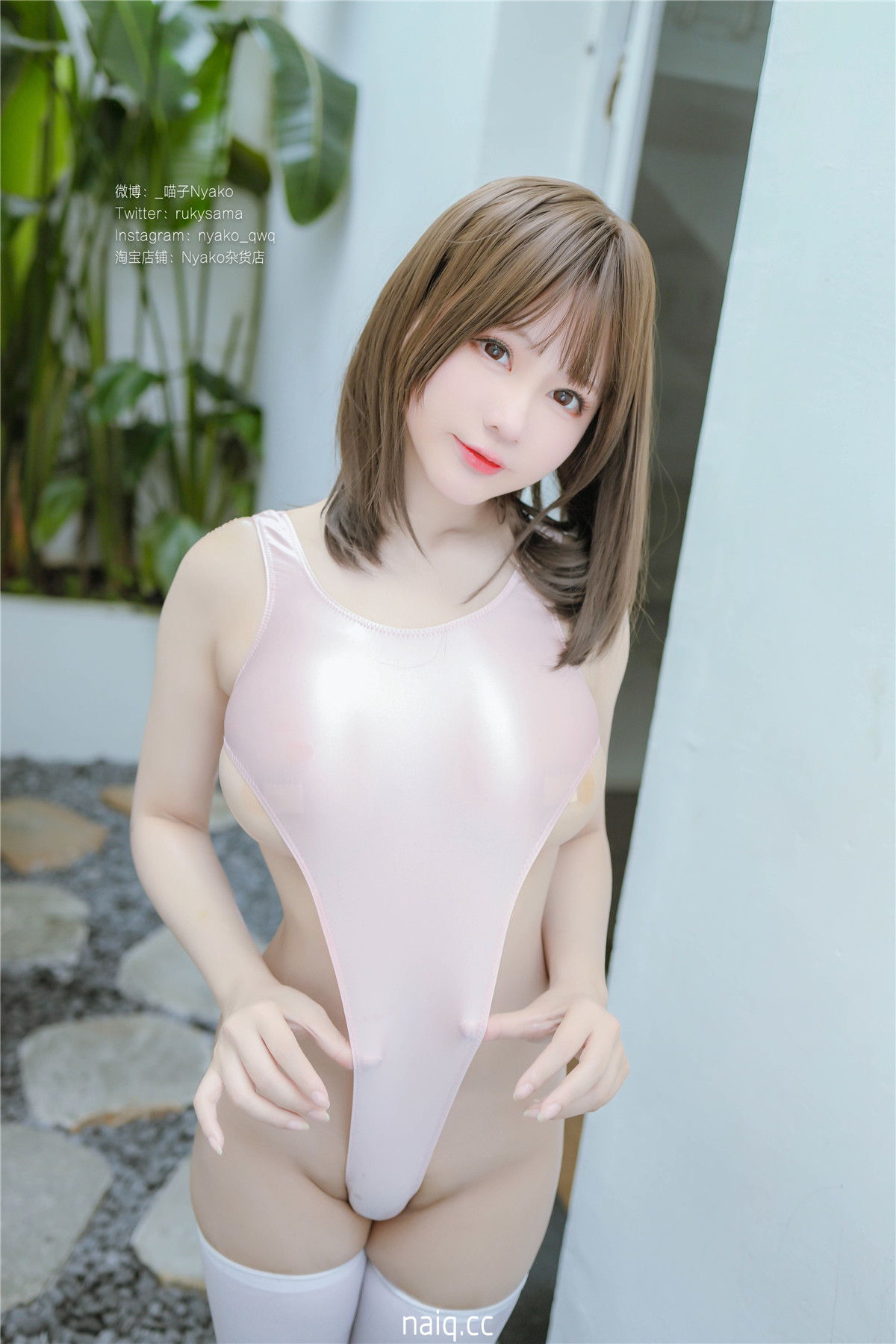 Nyako喵子 - 粉色高叉竞泳 [130P-592MB] - 奶圈