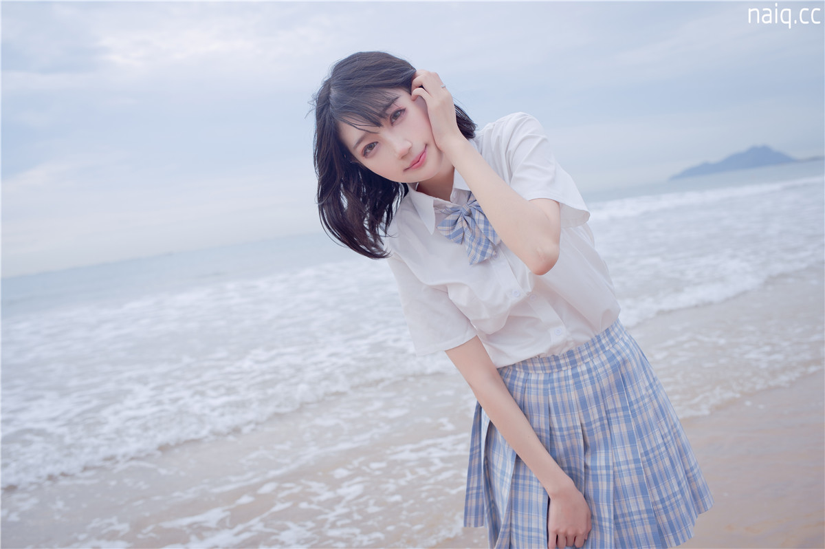 周叽是可爱兔兔 - 海边JK [35P-252MB] - 奶圈
