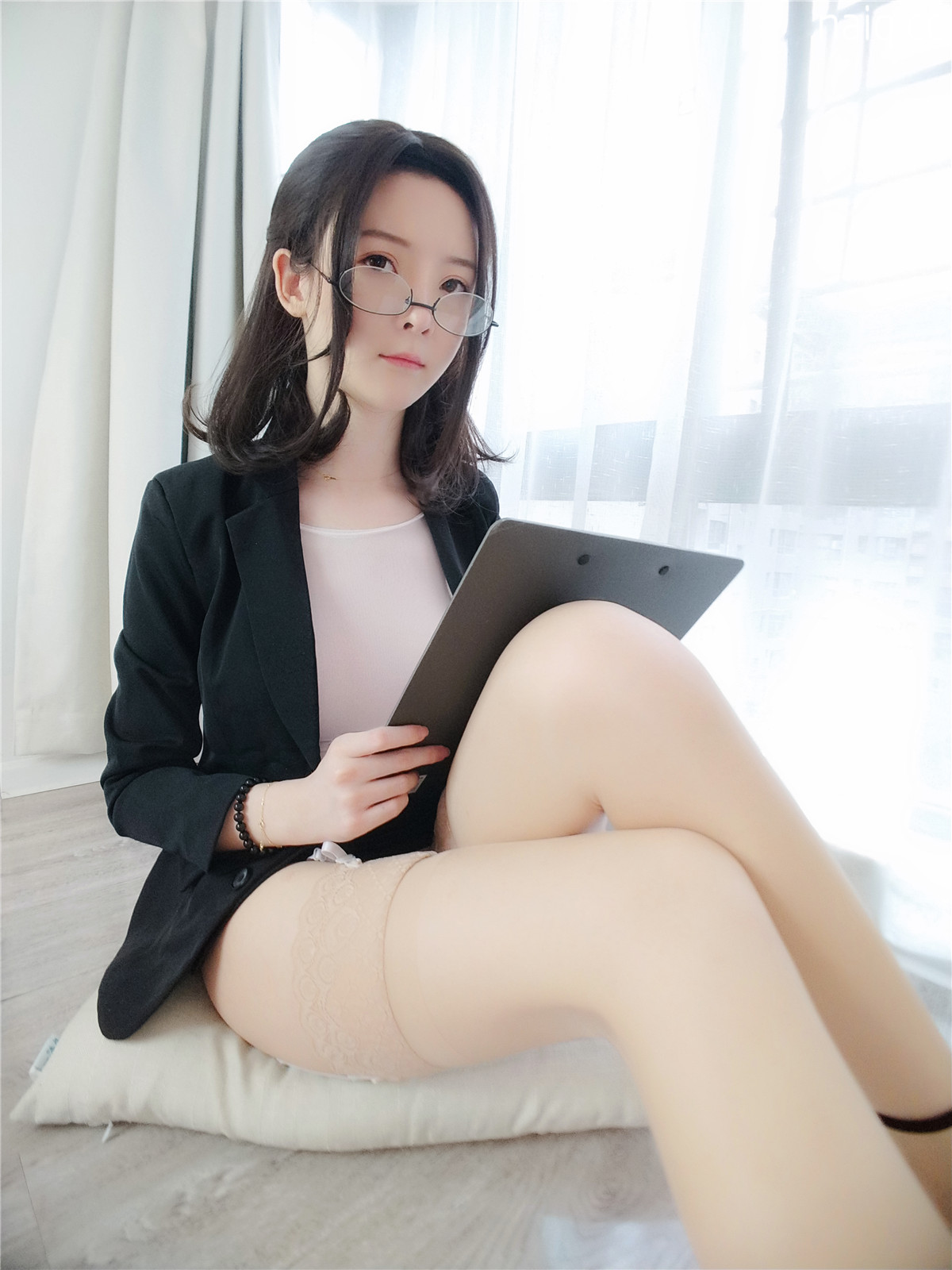 一小央泽 - 家教老师 [80P2V-724MB] - 奶圈