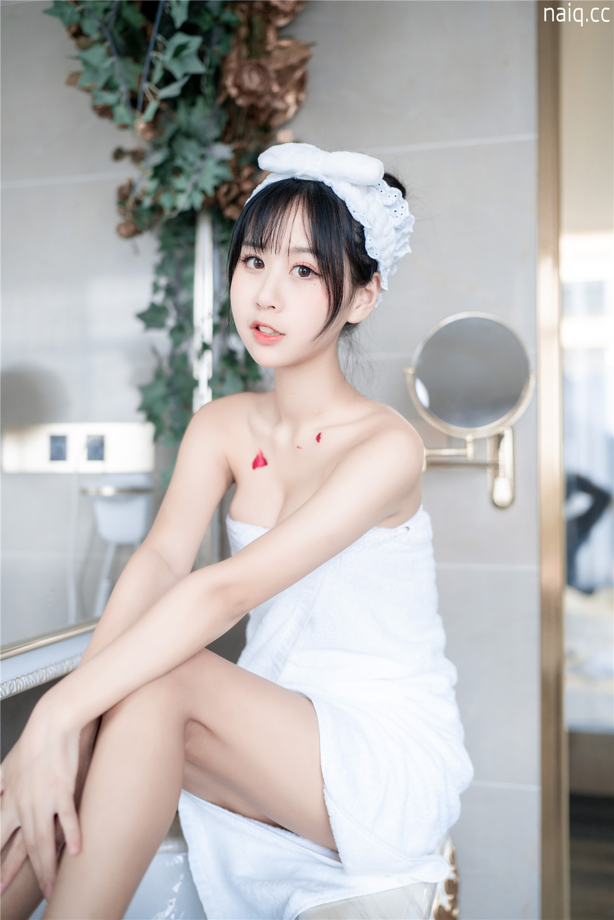 萌芽儿o0 - 浴巾 [27P-174MB] - 奶圈