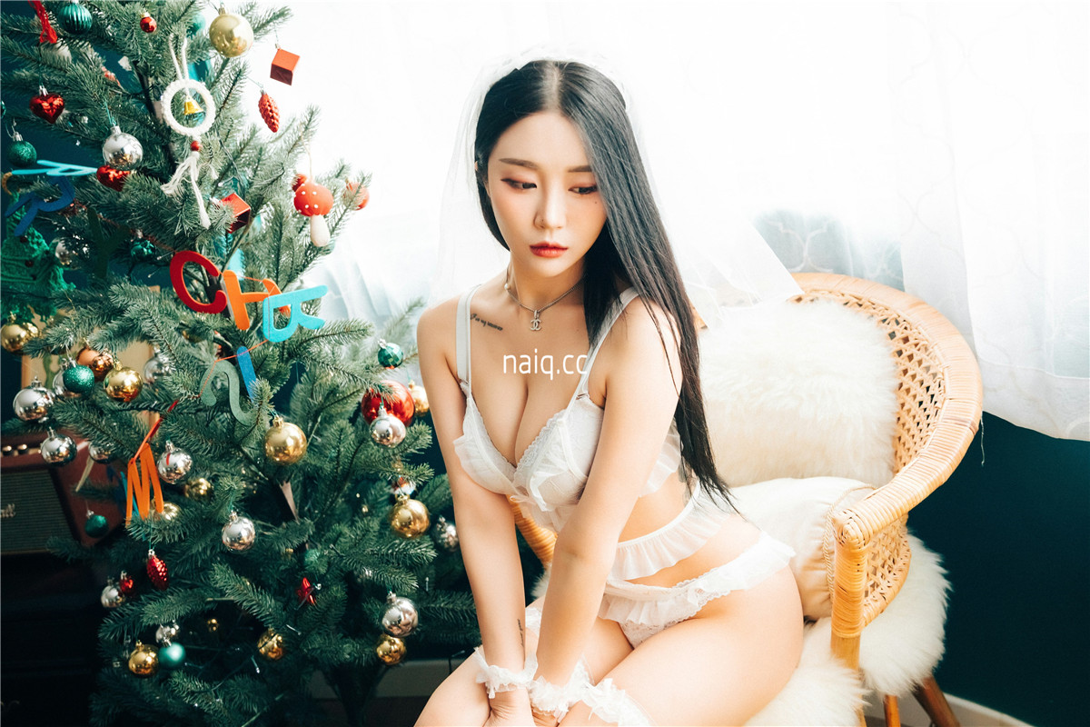 Bomi - [Loozy] Holiday [94P-137MB] - 奶圈