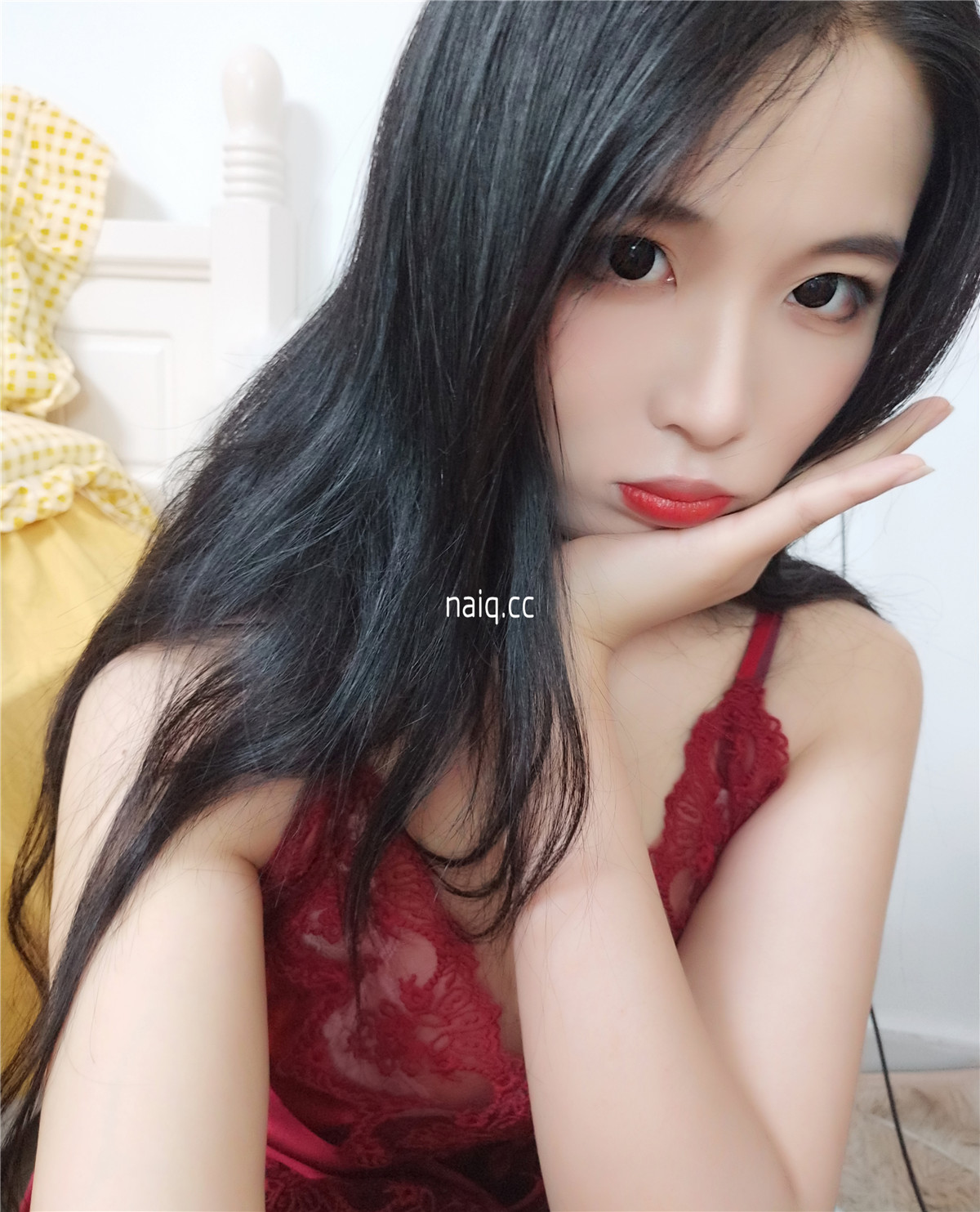 轩萧学姐 - 酒红色睡衣 [36P3V-209MB] - 奶圈