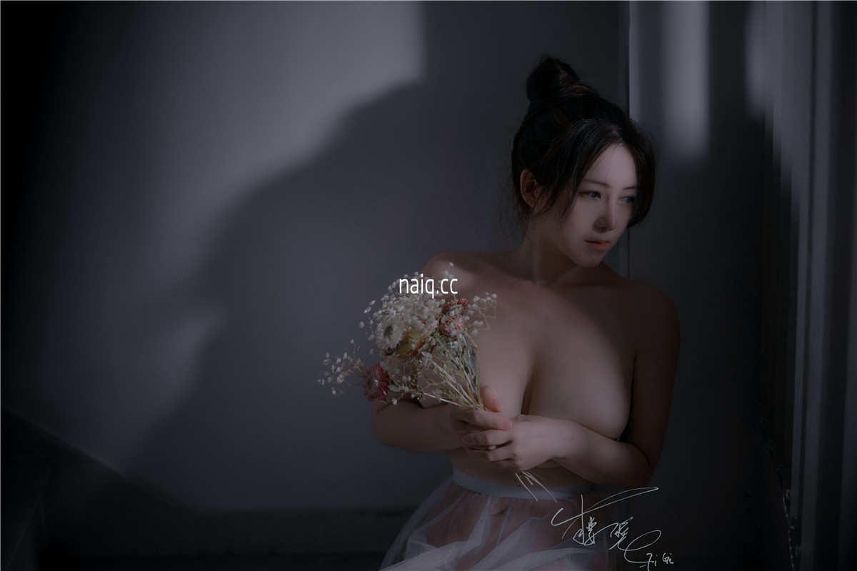 樱晚gigi - 粉丝群收费写真39 月光 [25P-274MB] - 奶圈