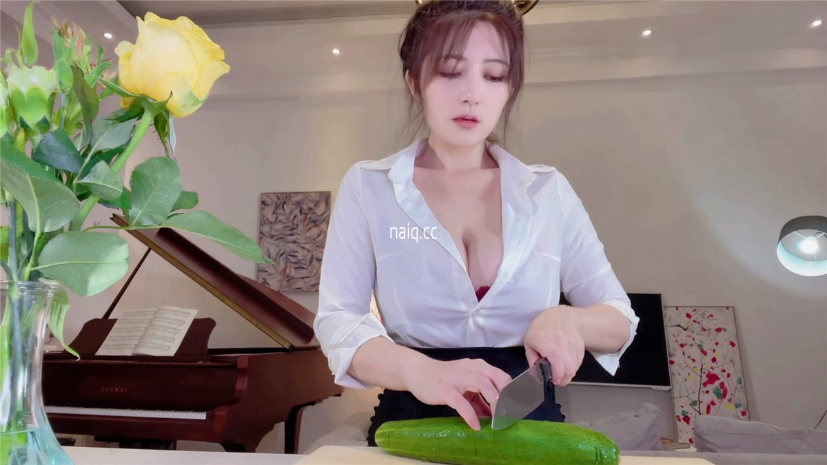 樱晚gigi - 粉丝群收费视频02 [1V-191MB] - 奶圈