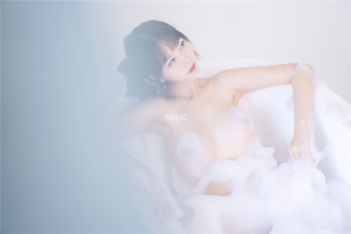 抖娘-利世 - 浴缸 [36P-127MB] - 奶圈