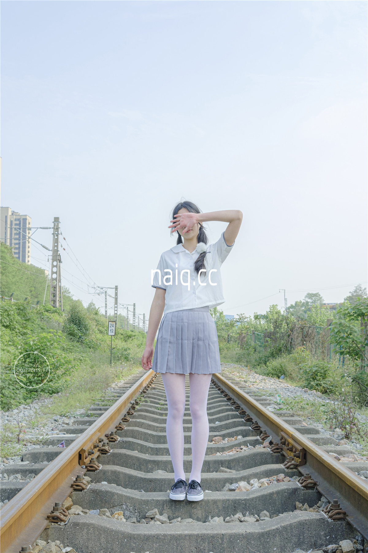 森萝财团 - 有料38 白丝 13D 铁路户外 [60P-757MB] - 奶圈