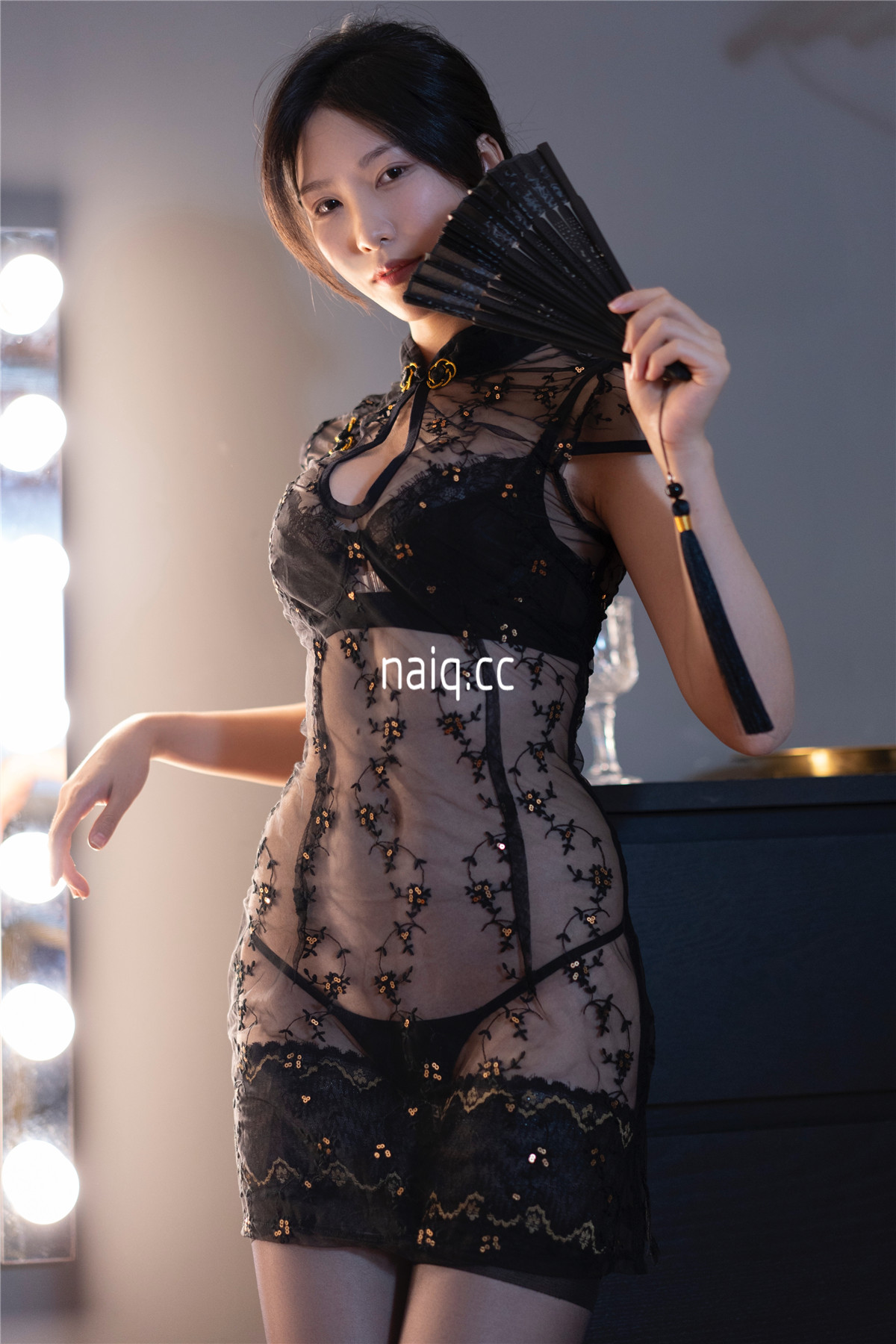 抖娘-利世 - 玄扇 [66P1V-4GB] - 奶圈