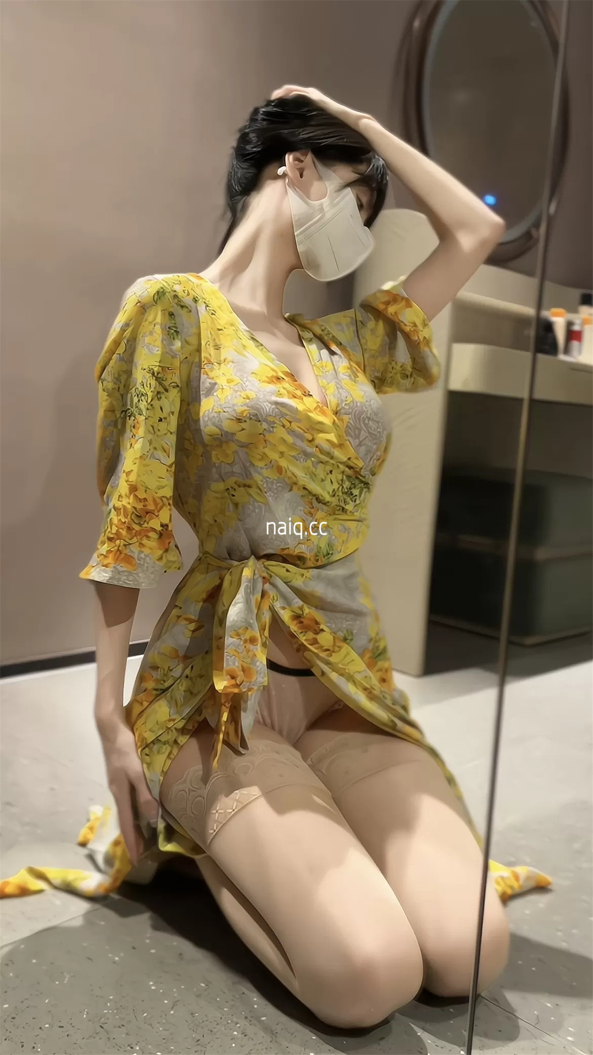 女刺客 - 黄色战袍 [24P-47MB] - 奶圈