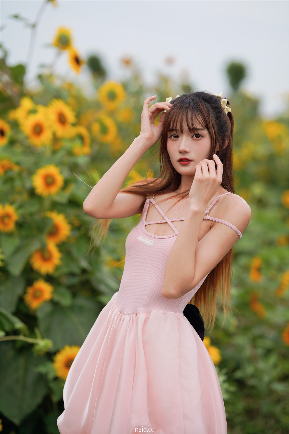 兔子Zzz不吃胡萝卜 - 蓝调向日葵少女 [28P-316MB] - 奶圈
