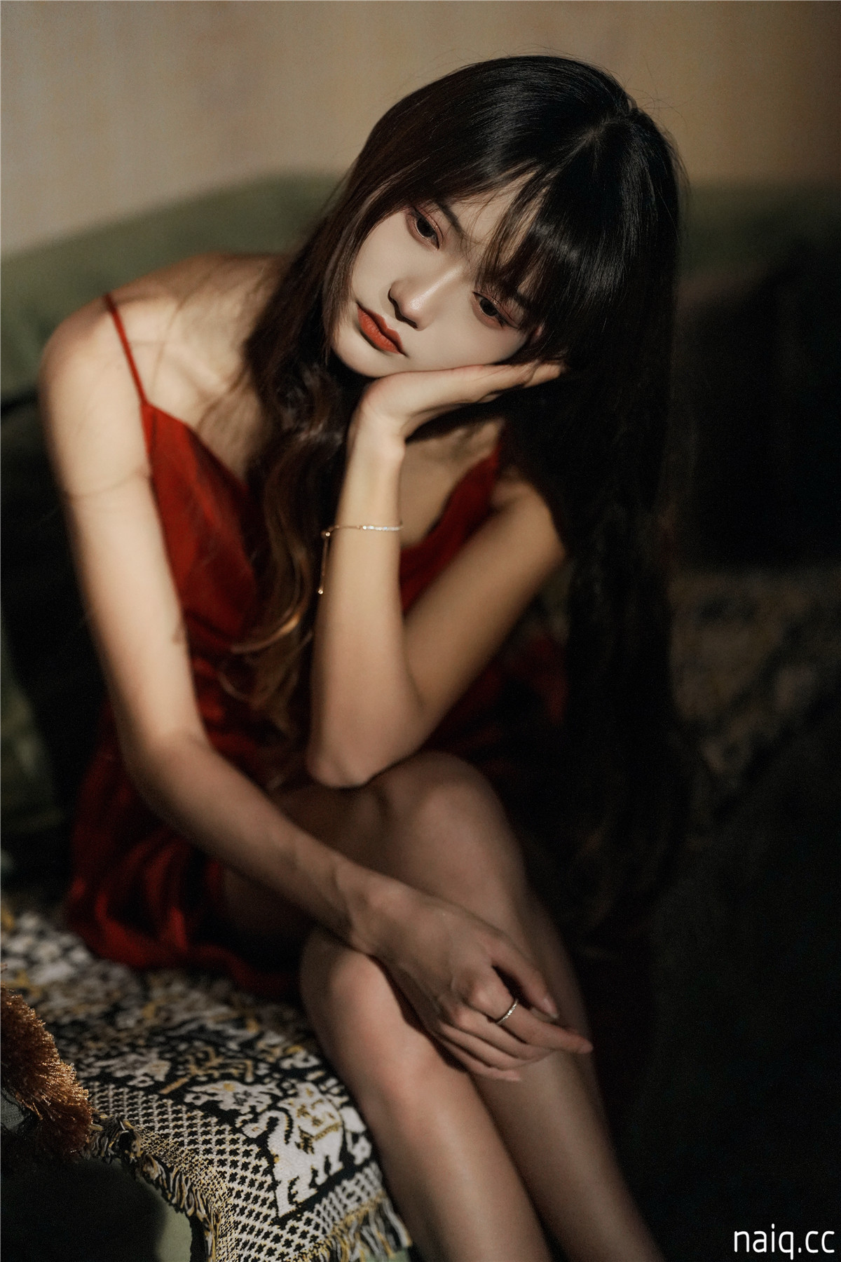 兔子Zzz不吃胡萝卜 - 黑夜里的红玫瑰 [35P-625MB] - 奶圈