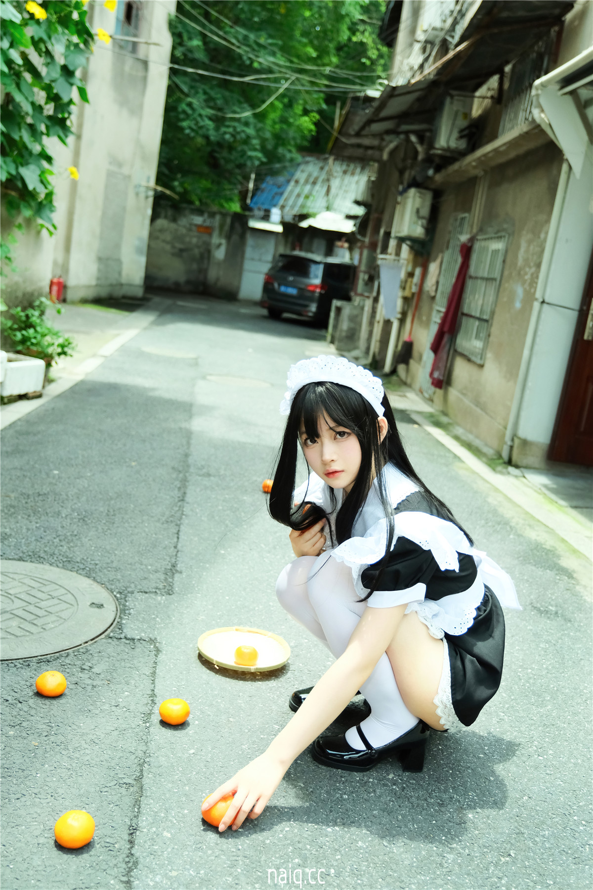 白莉爱吃巧克力 - 深巷女仆 [12P-125MB] - 奶圈
