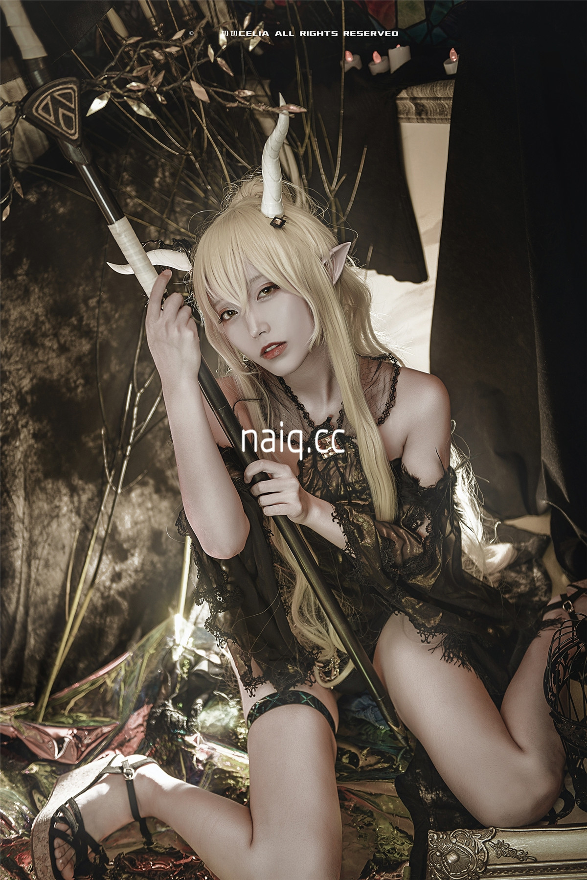 切切celia - 闪灵 [12P-38.5MB] - 奶圈
