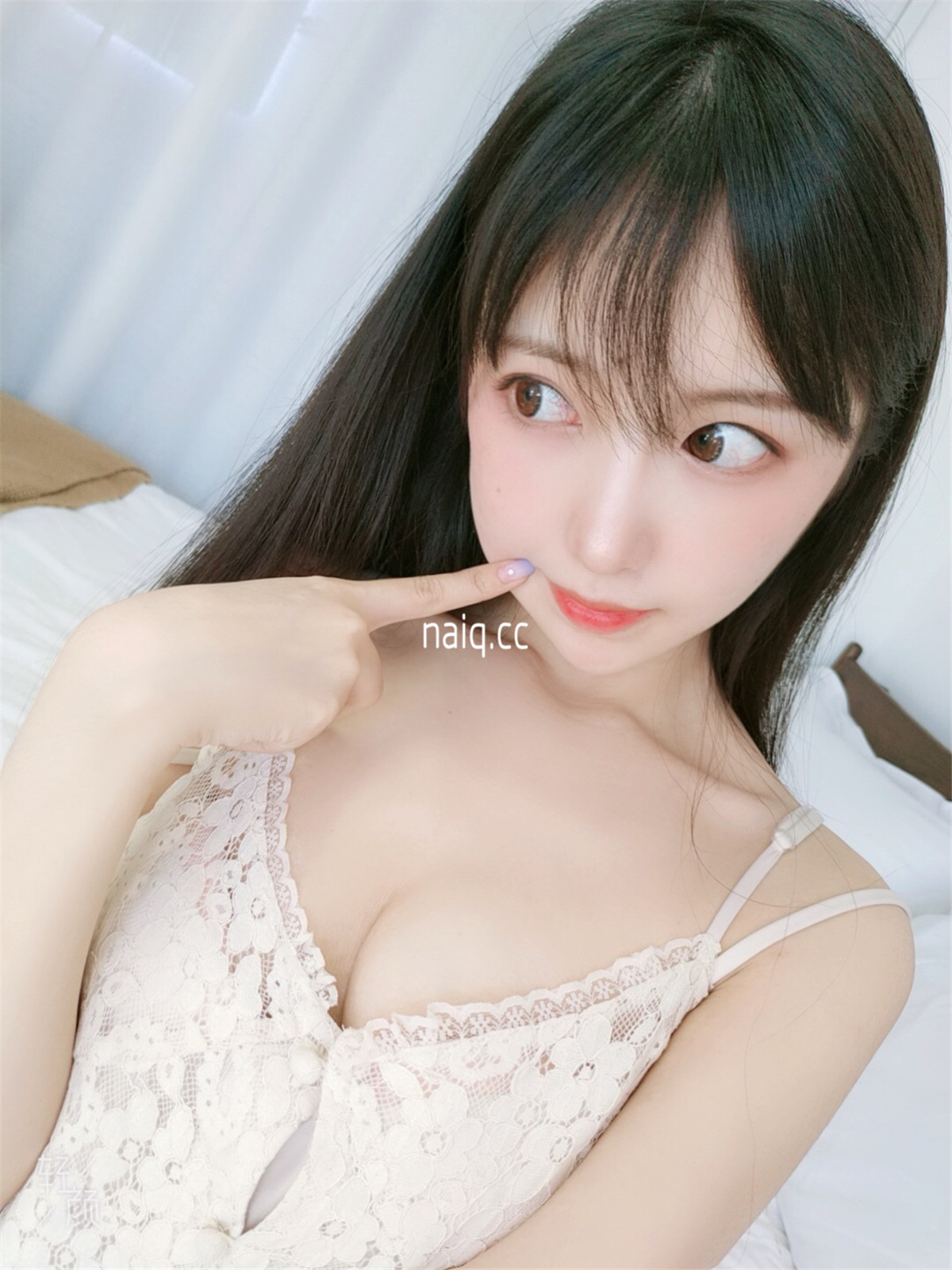 Shika小鹿鹿 - 第五套自拍 [25P-38MB] - 奶圈