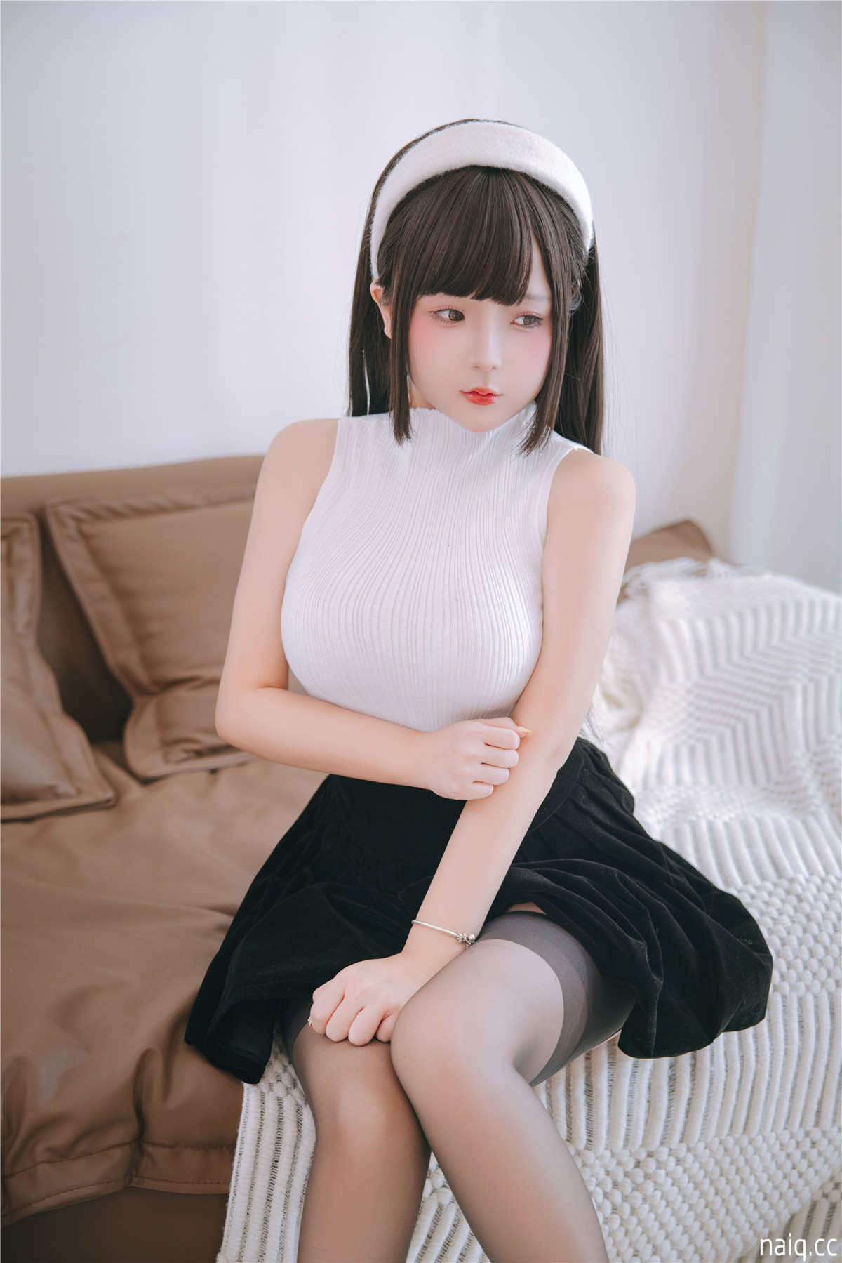 日奈娇 - 邻家太太 [126P-1.90GB] - 奶圈