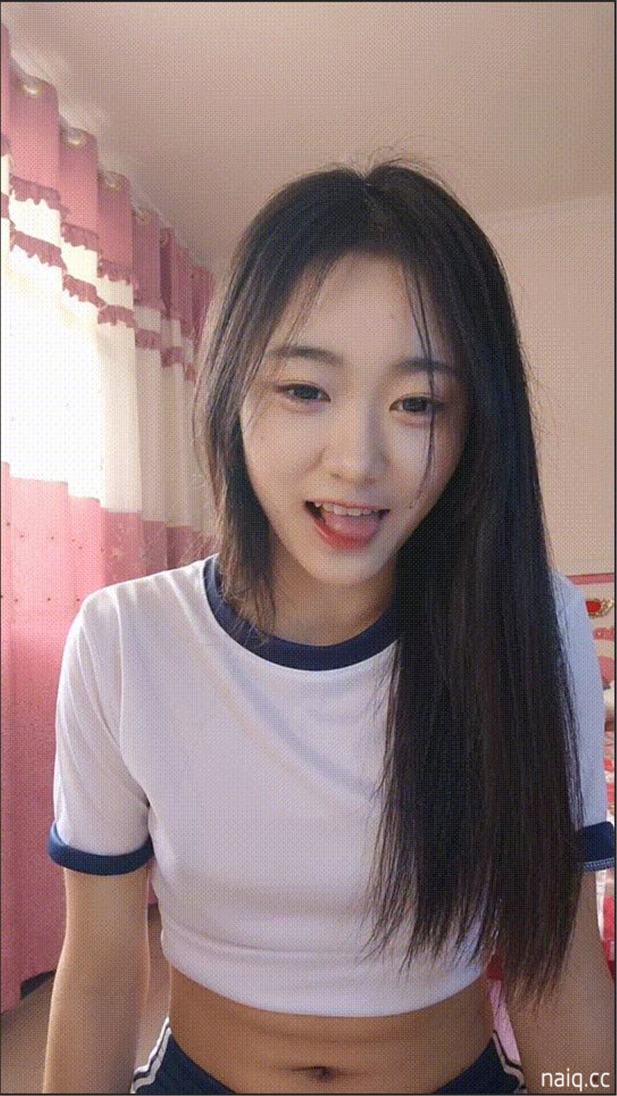 甜美风骚颜值女主播【顶点】扣穴自慰，极品身材谁看了都喜欢 [2V-1.29GB] - 奶圈