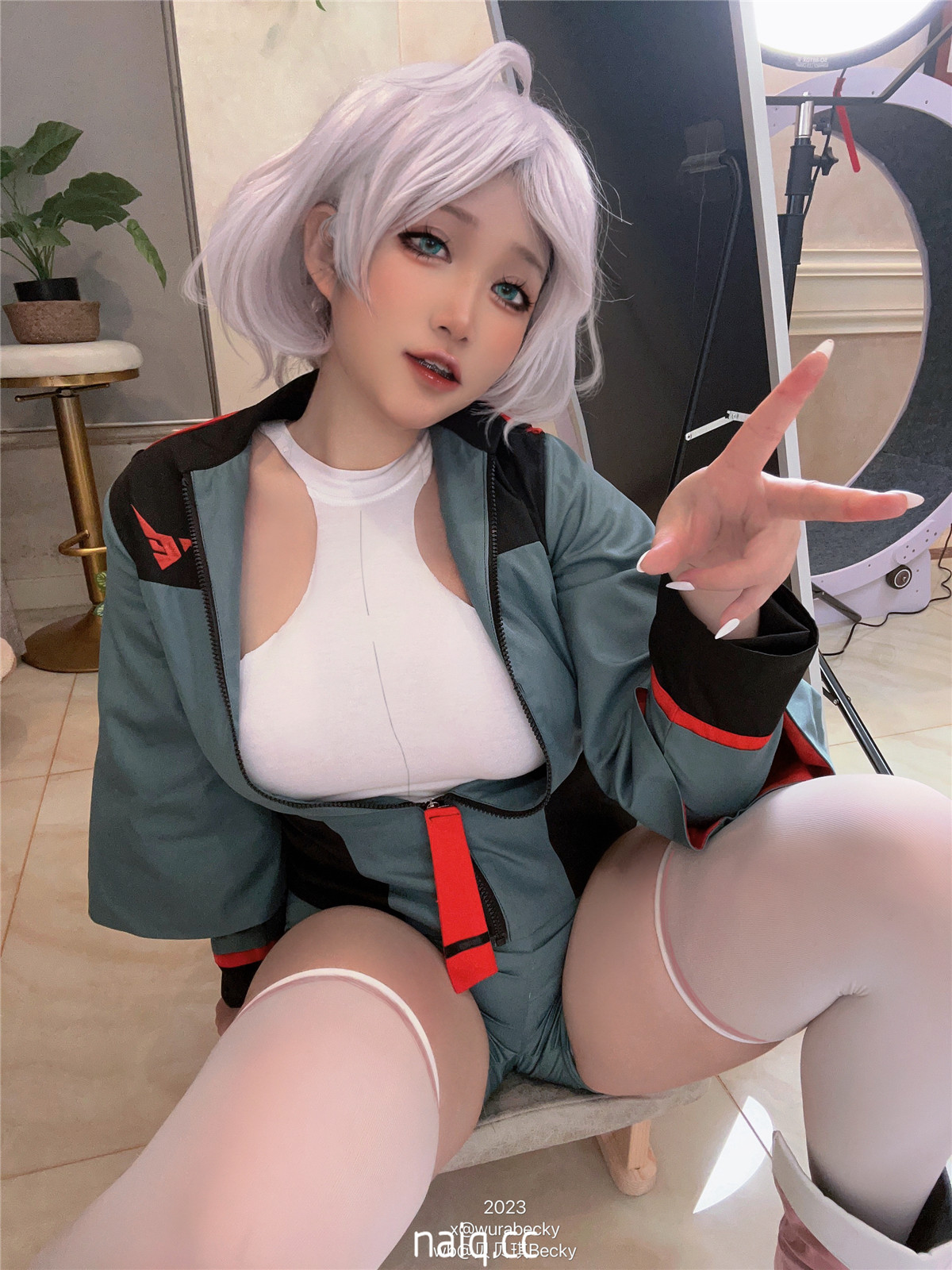 3