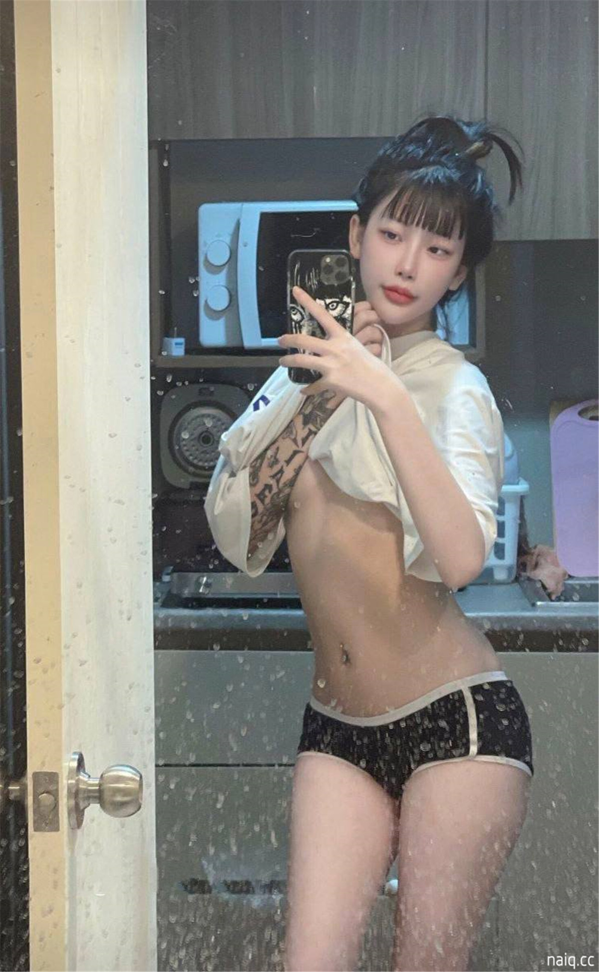 以淫为乐！推特玩女高手【神壕Ttxk】归来最新福利，调教明星级别女奴，票子到位秒变母狗 [29P96V-2.14GB] - 奶圈