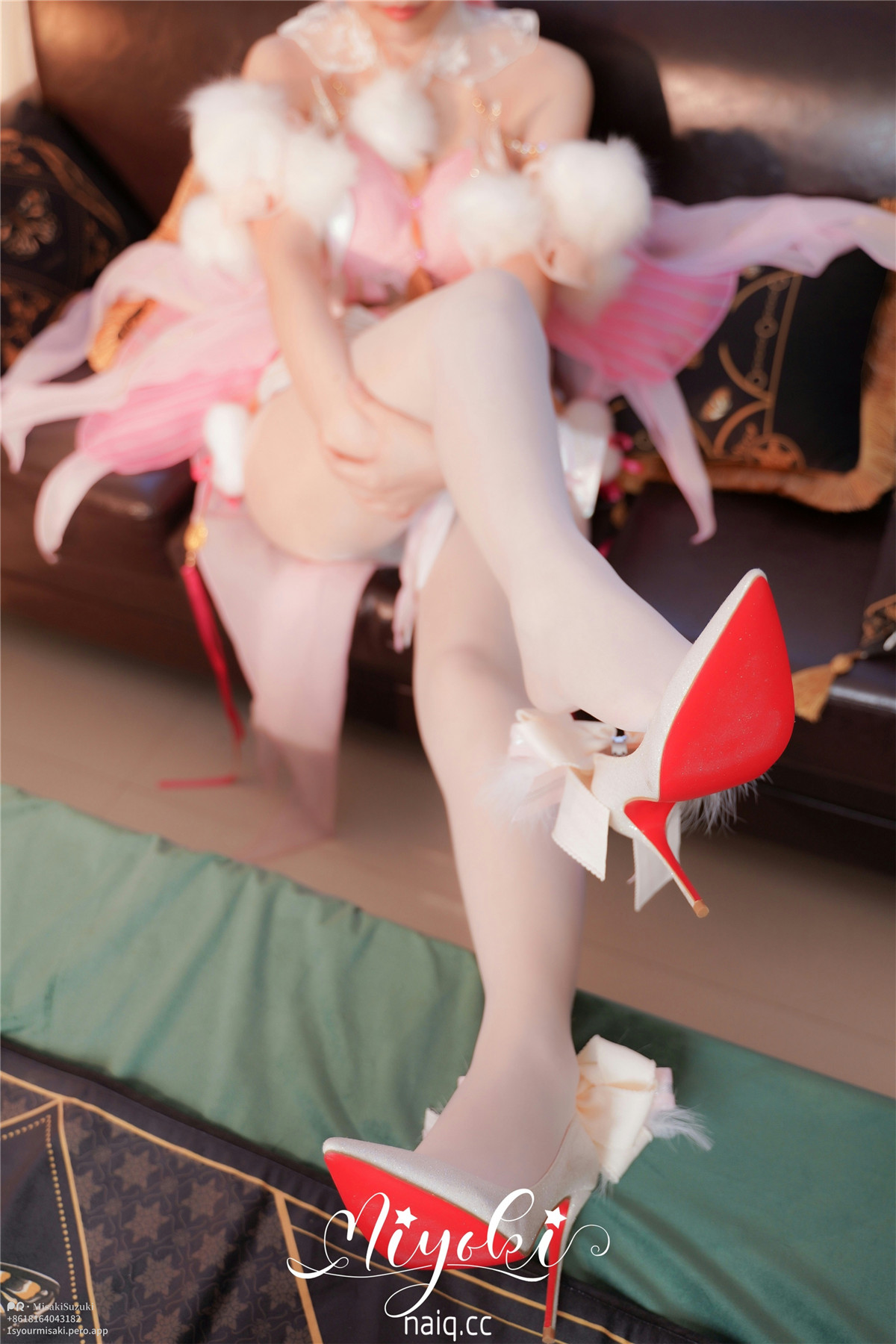 铃木美咲 - 日轮之花·胡桃 [21P1V-285MB] - 奶圈