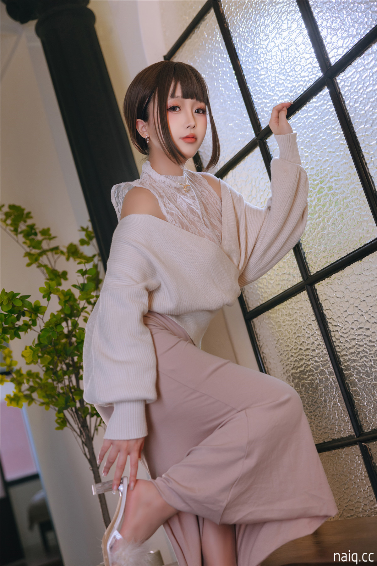 日奈娇 - 下属的太太 [209P8V-2.08GB] - 奶圈
