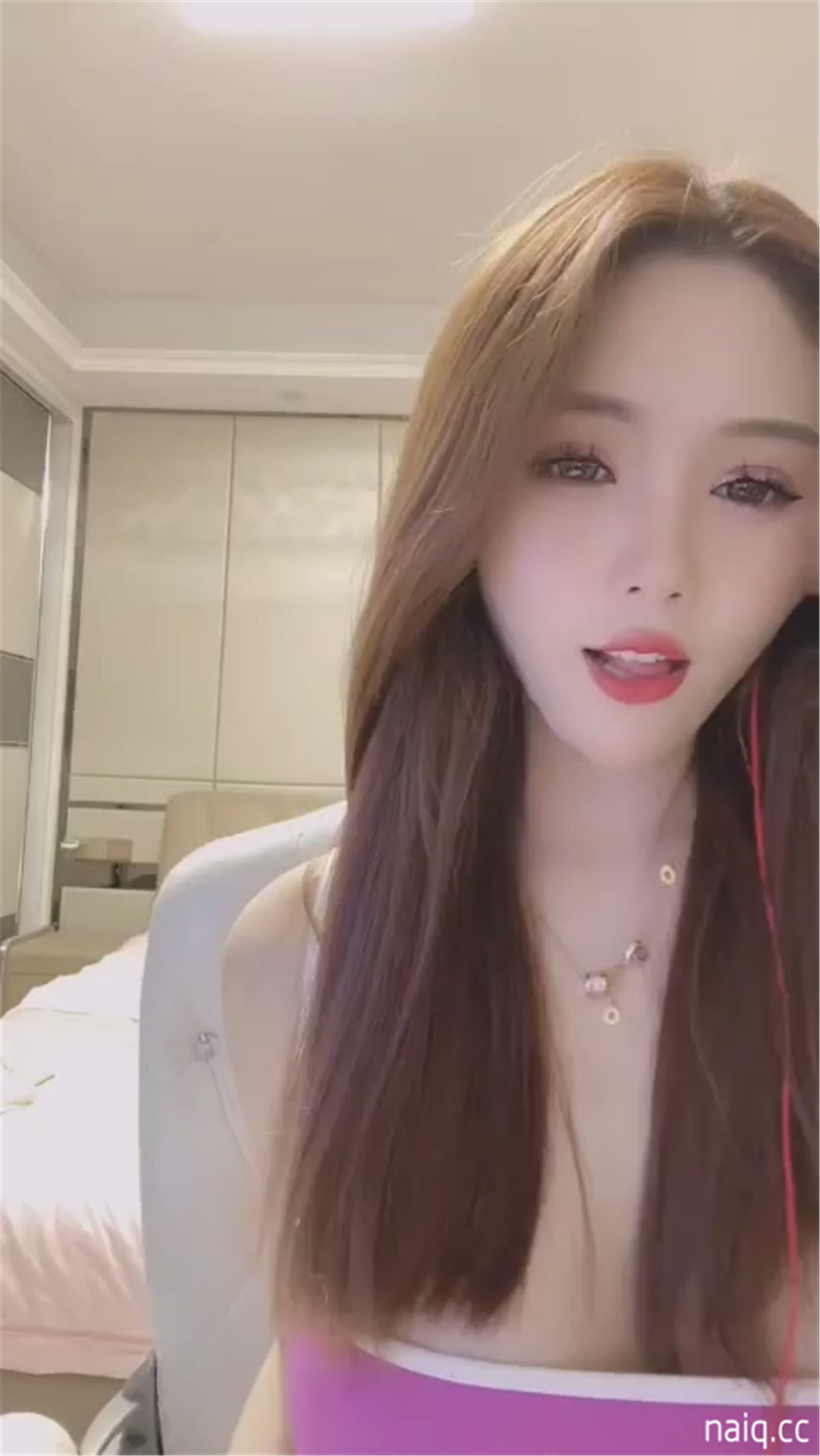 初夏颜值主播【库库】(库宝) 170大长腿G奶美女 1V1道具自慰 [2V-822MB] - 奶圈