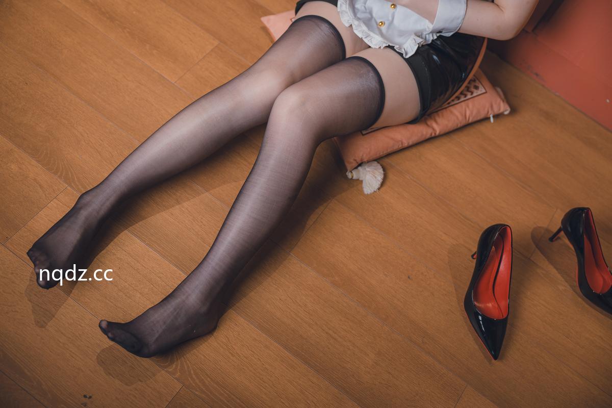 奶圈nqdz.cc-045_watermarked.jpg
