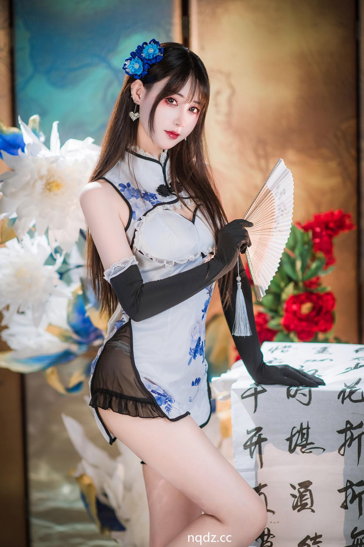 羽生三未 - 瓶儿 青花瓷旗袍 [25P-307MB] - 奶圈